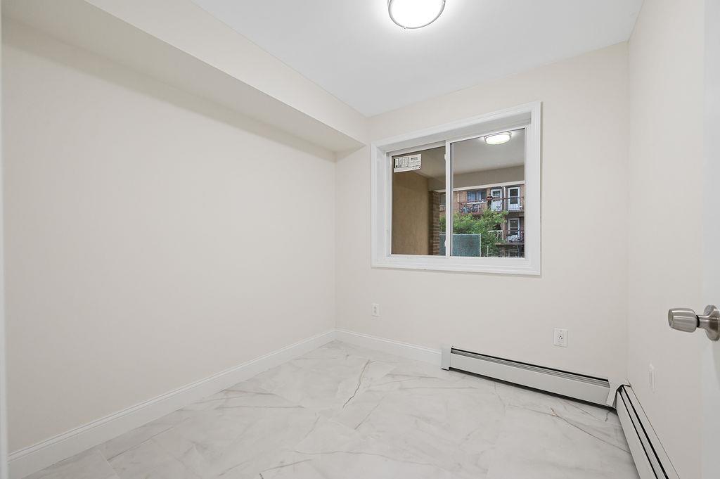 #13 photo, 10603 49th Avenue, クイーンズ区 Corona , NY 11368