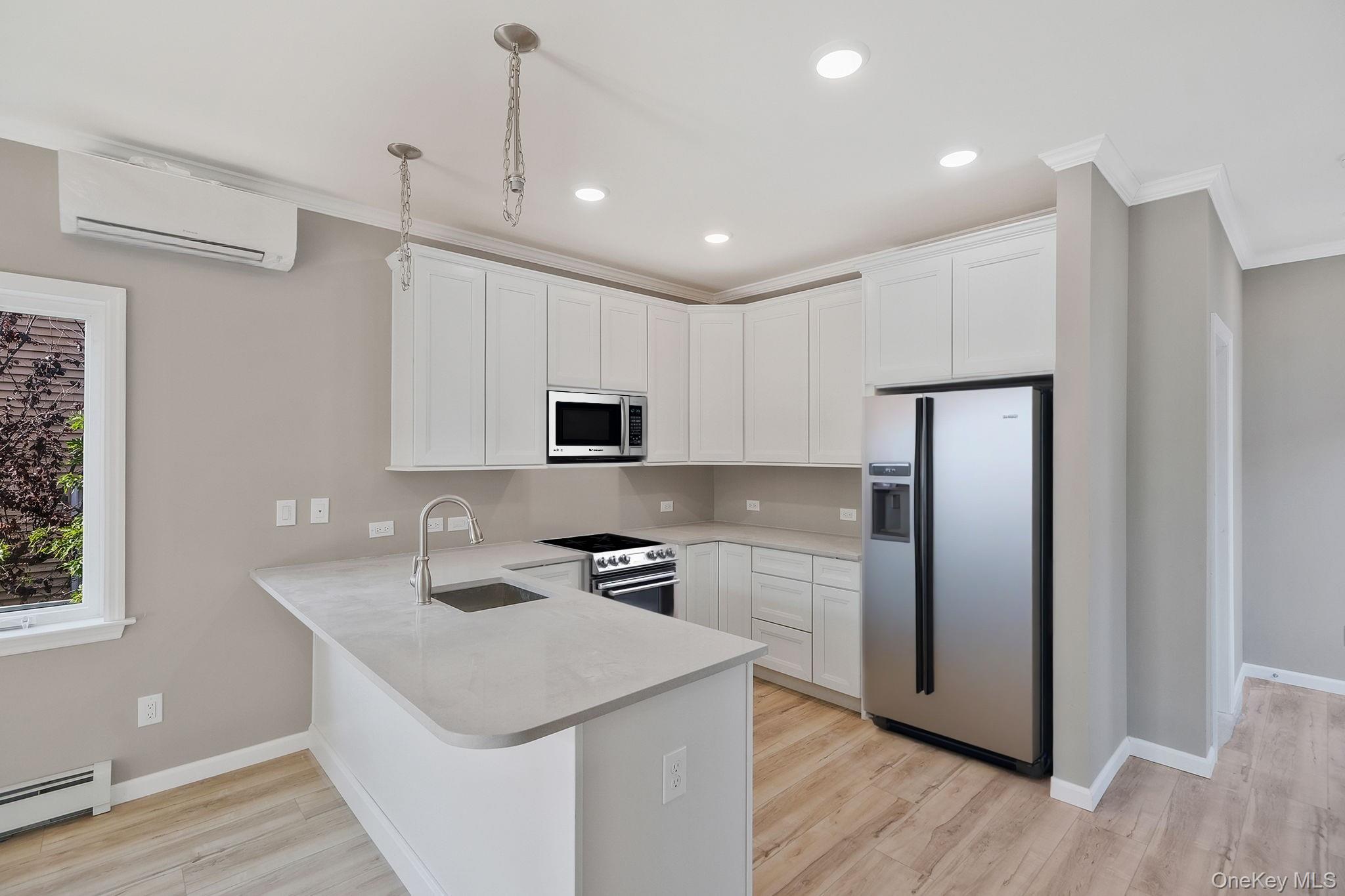 #19 photo, 119 Whittier Drive, サフォーク郡 Kings Park , NY 11754