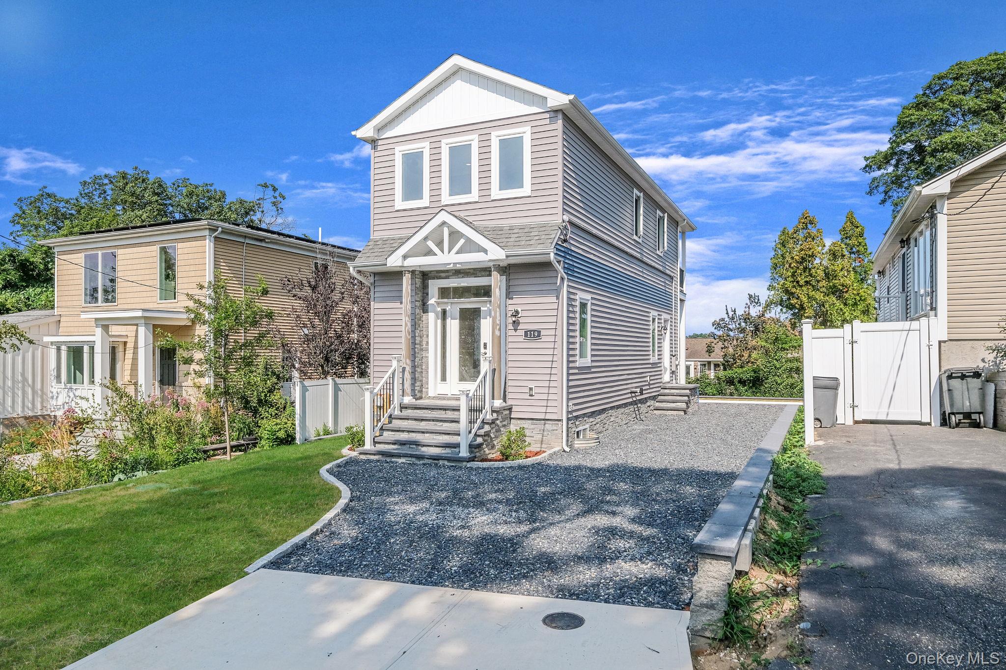 #2 photo, 119 Whittier Drive, サフォーク郡 Kings Park , NY 11754