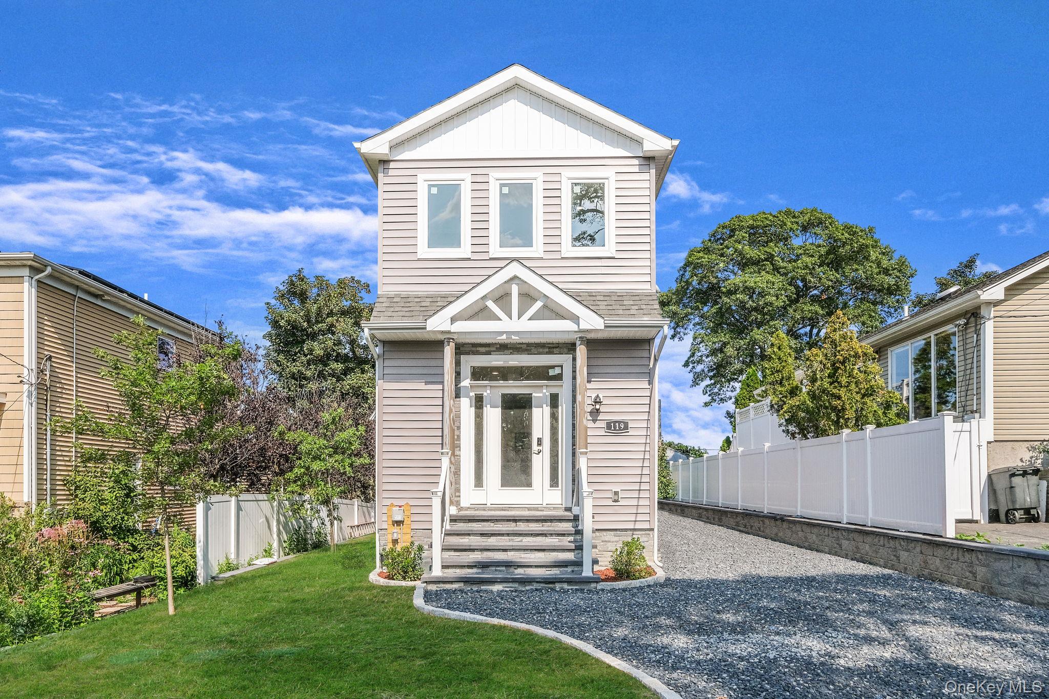 #3 photo, 119 Whittier Drive, サフォーク郡 Kings Park , NY 11754