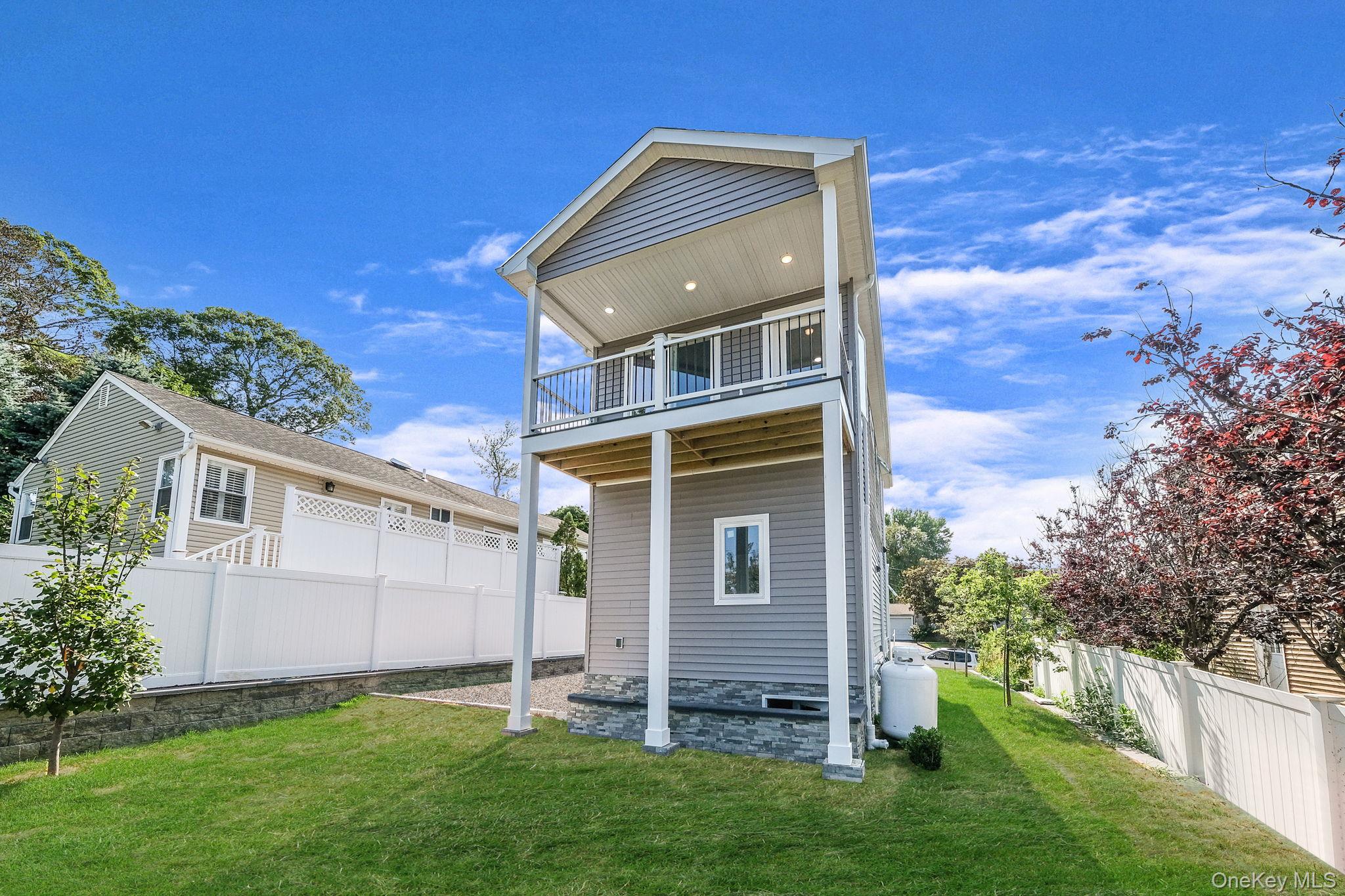 #7 photo, 119 Whittier Drive, サフォーク郡 Kings Park , NY 11754