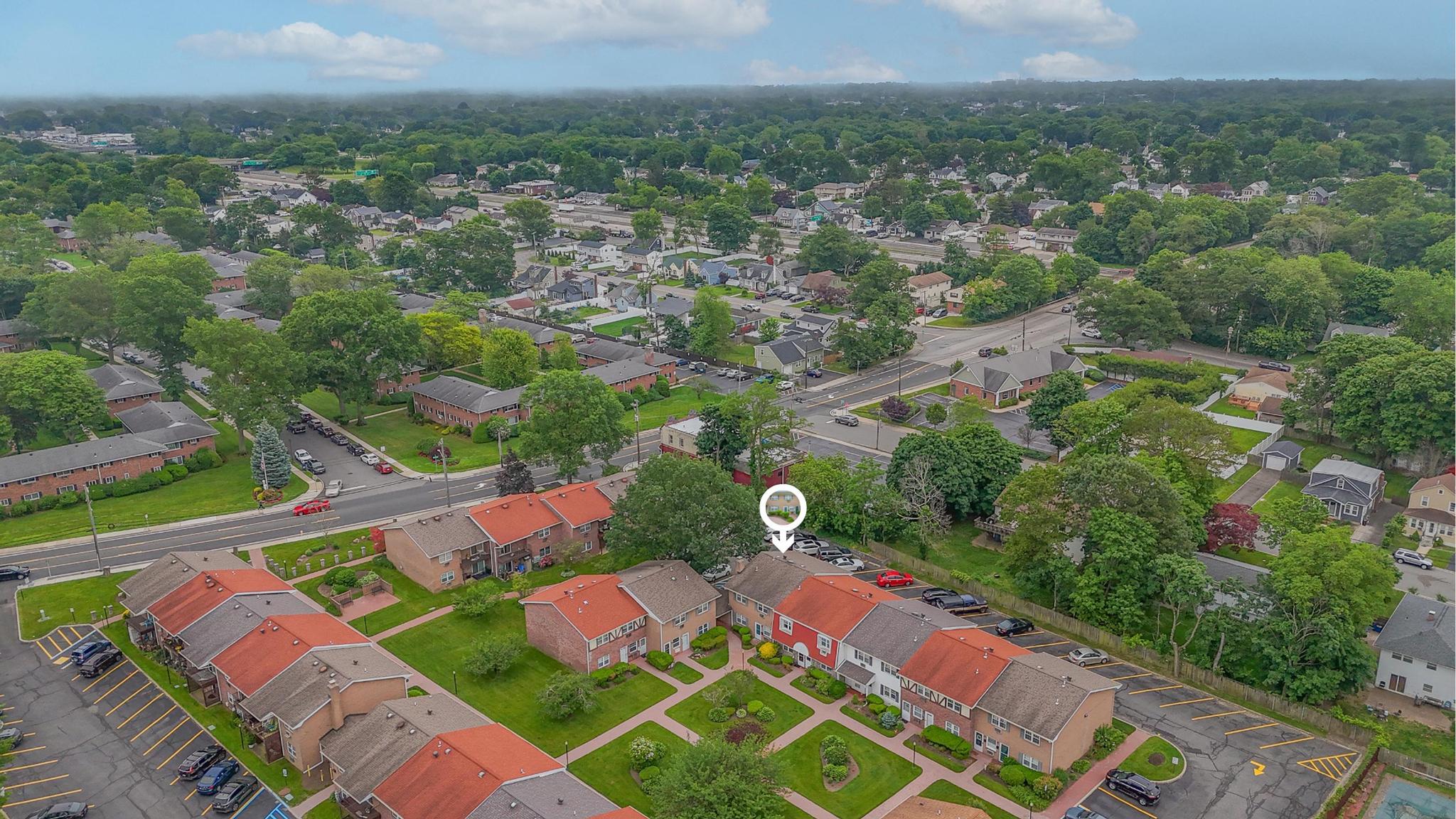 #14 photo, 42 Springwood Drive, North Babylon , NY 11703