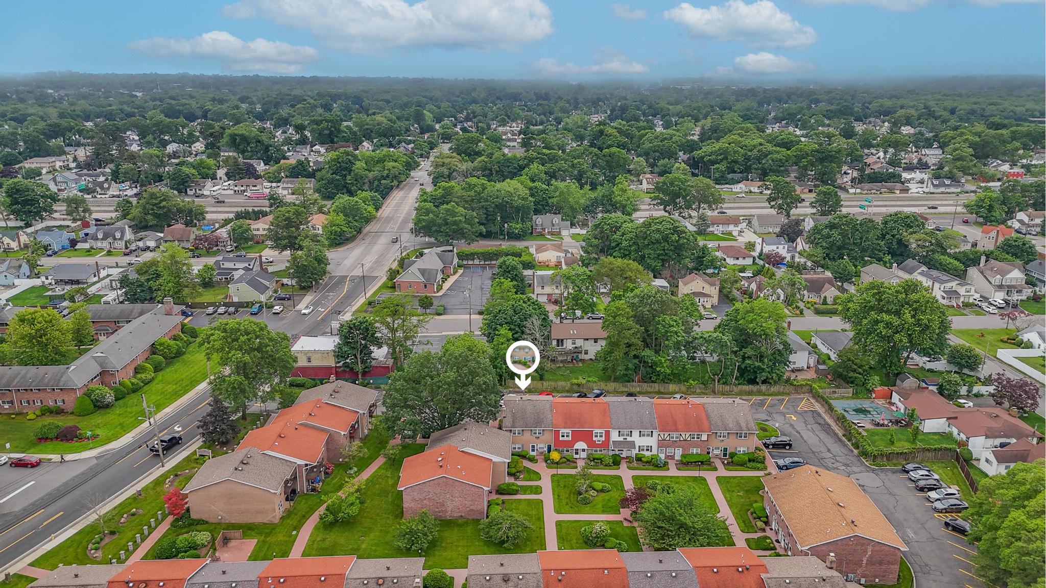 #15 photo, 42 Springwood Drive, North Babylon , NY 11703