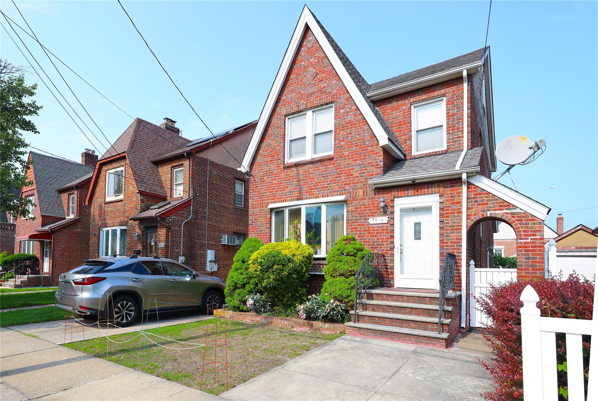#1 photo, 95-15 243rd Street, Floral Park , NY 11001