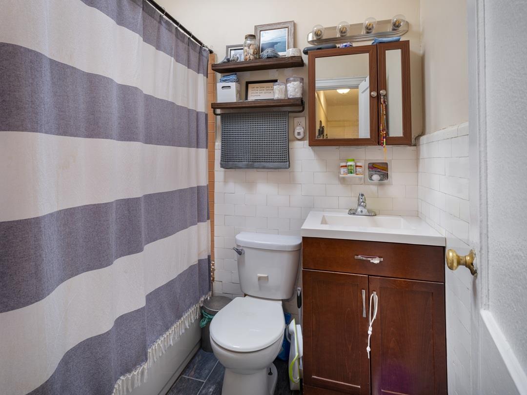 #12 photo, 1840 21st Drive, クイーンズ区 Astoria , NY 11105