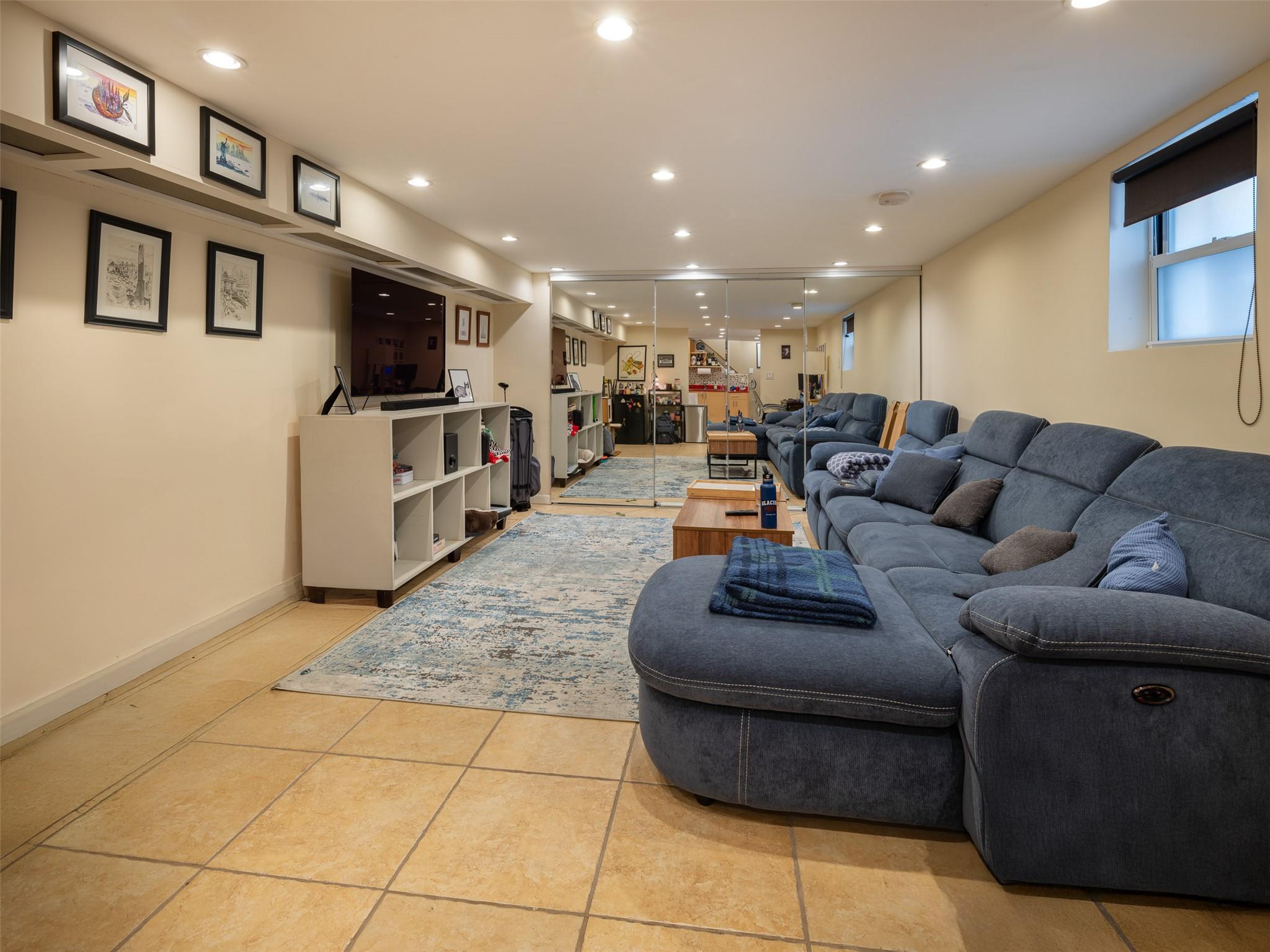 #7 photo, 1840 21st Drive, クイーンズ区 Astoria , NY 11105