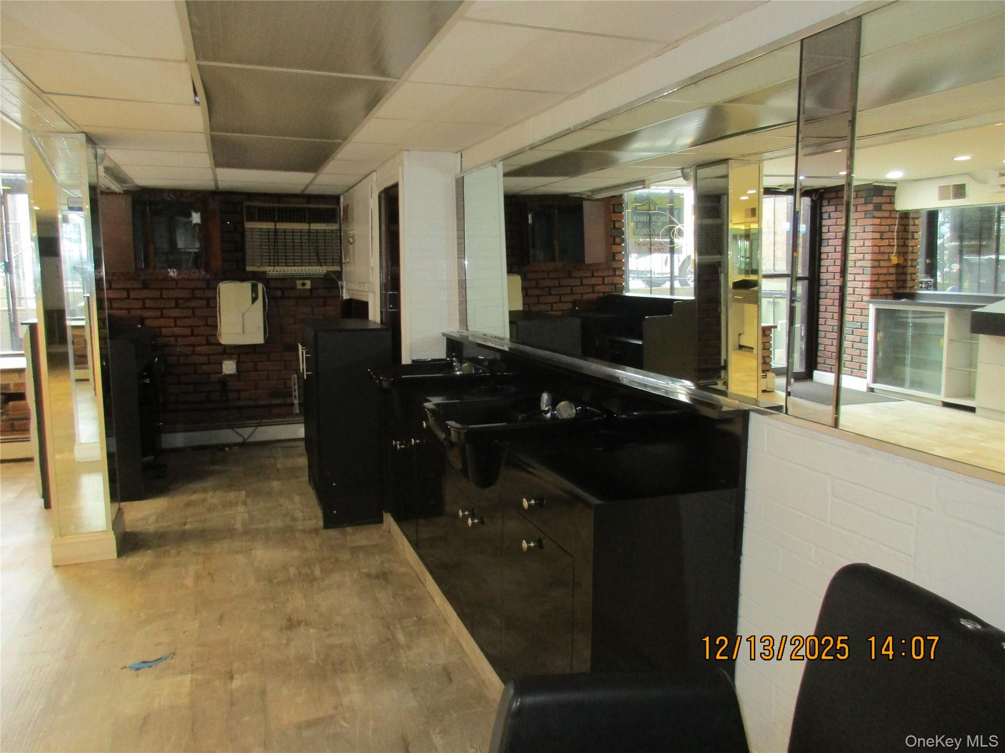 #10 photo, 75-08 Metropolitan Avenue, কুইন্‌স Middle Village , NY 11379