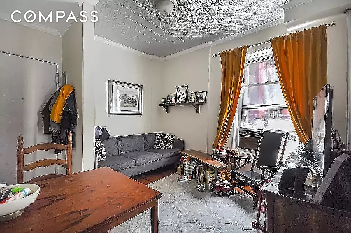 #1 photo, 1273 1st Avenue, Upper East Side , NY 10065