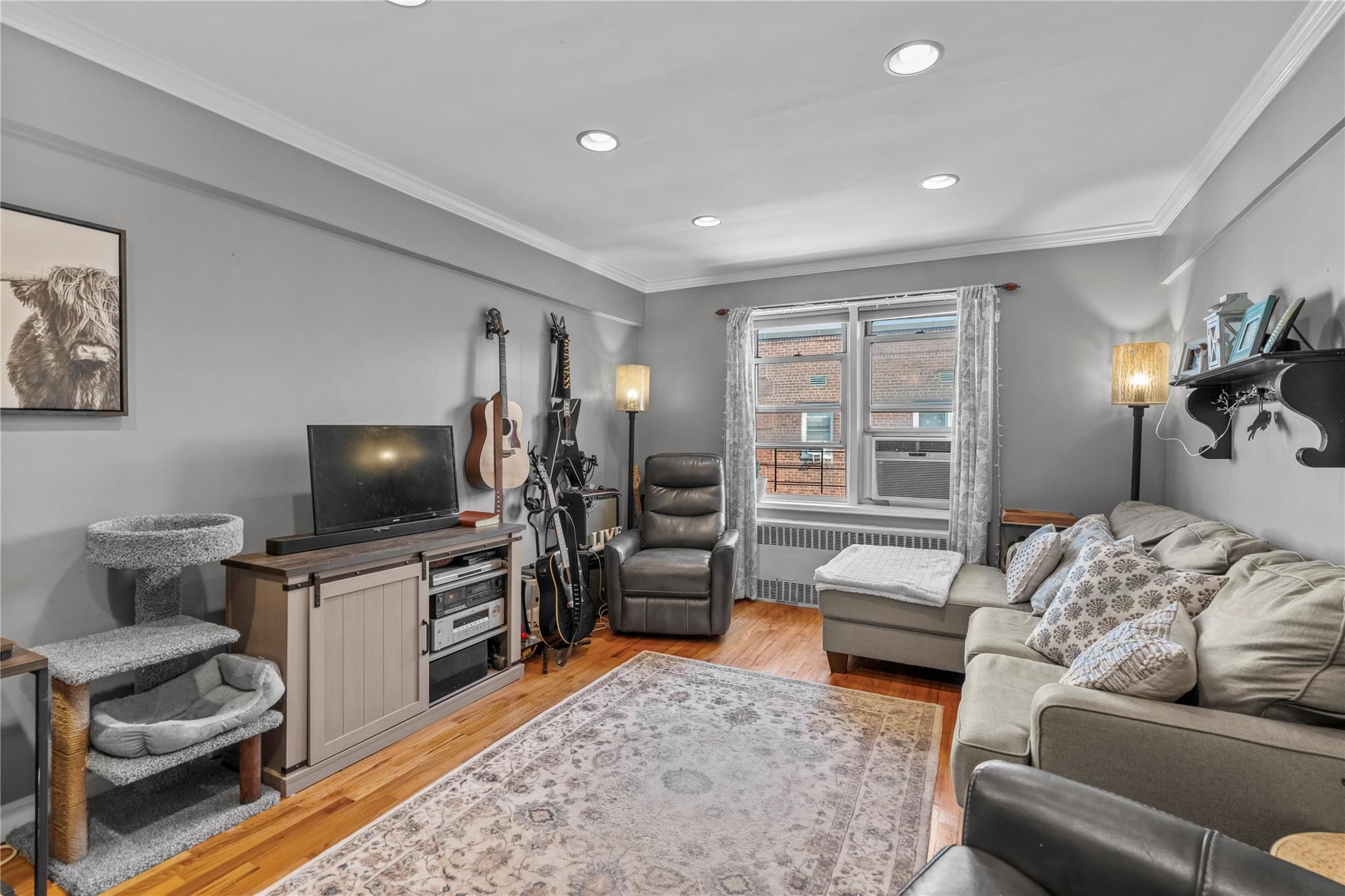 #4 photo, 60 Locust Avenue, New Rochelle , NY 10801