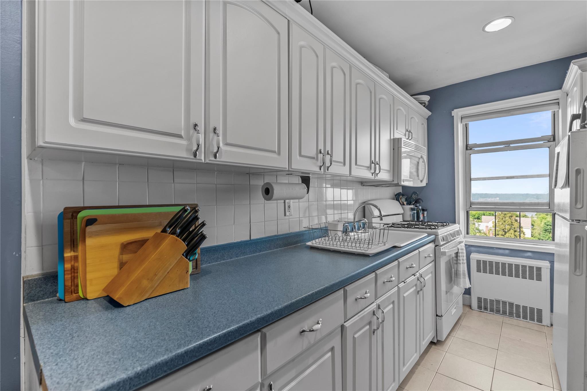 #9 photo, 60 Locust Avenue, New Rochelle , NY 10801