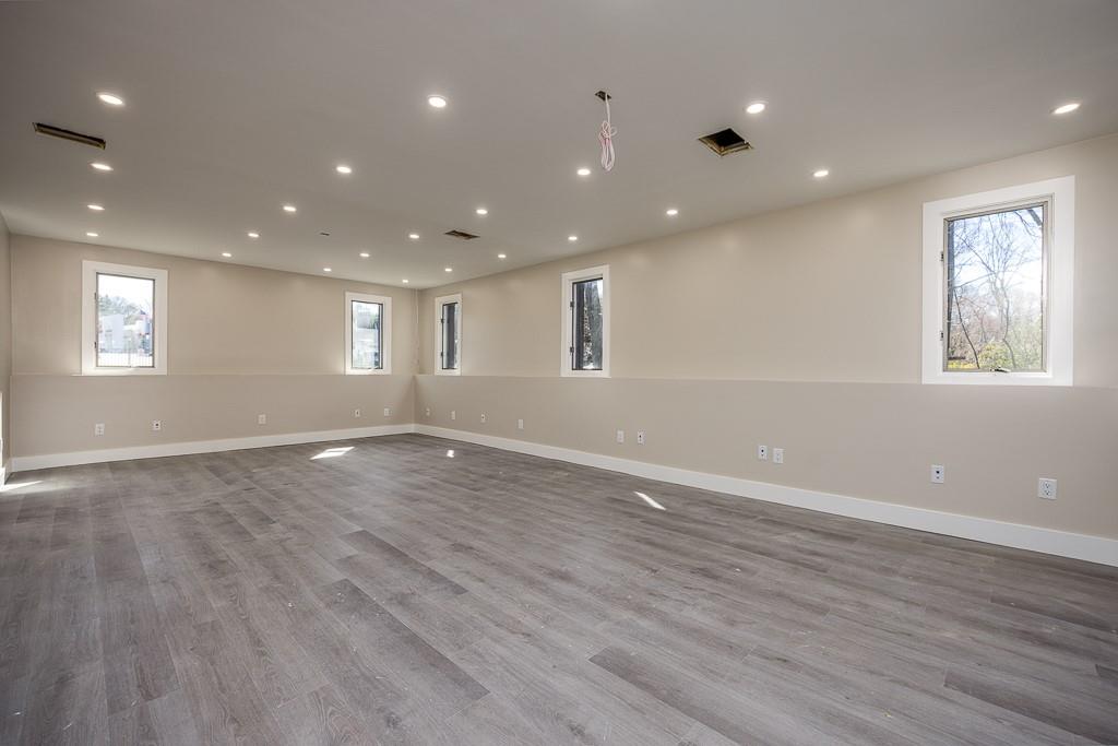 #6 photo, 377 Route 59, Airmont , NY 10952