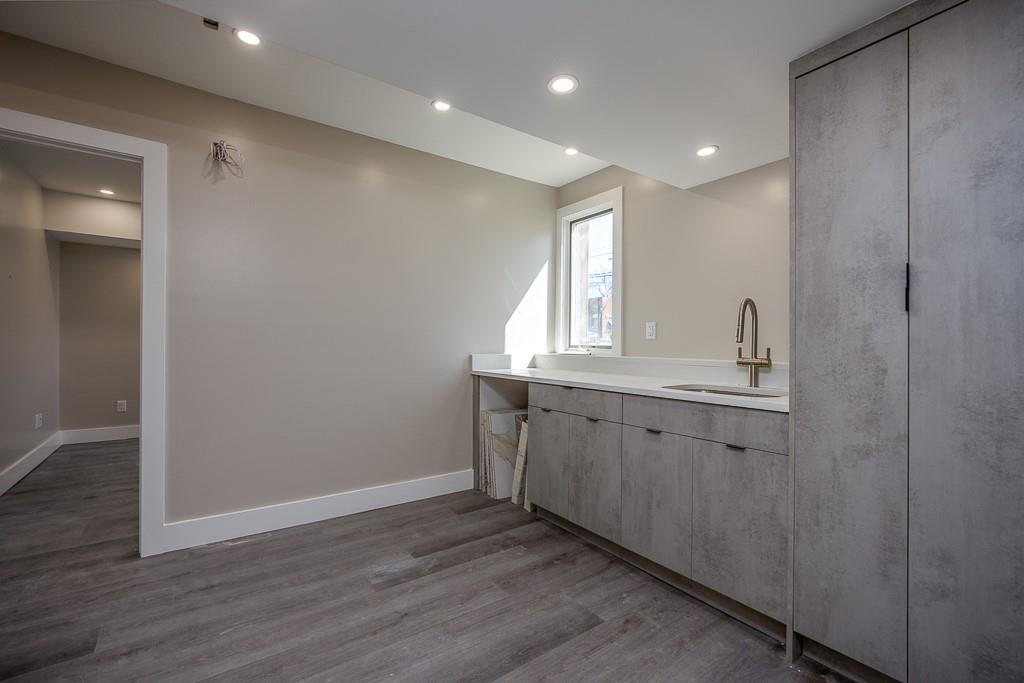 #8 photo, 377 Route 59, Airmont , NY 10952