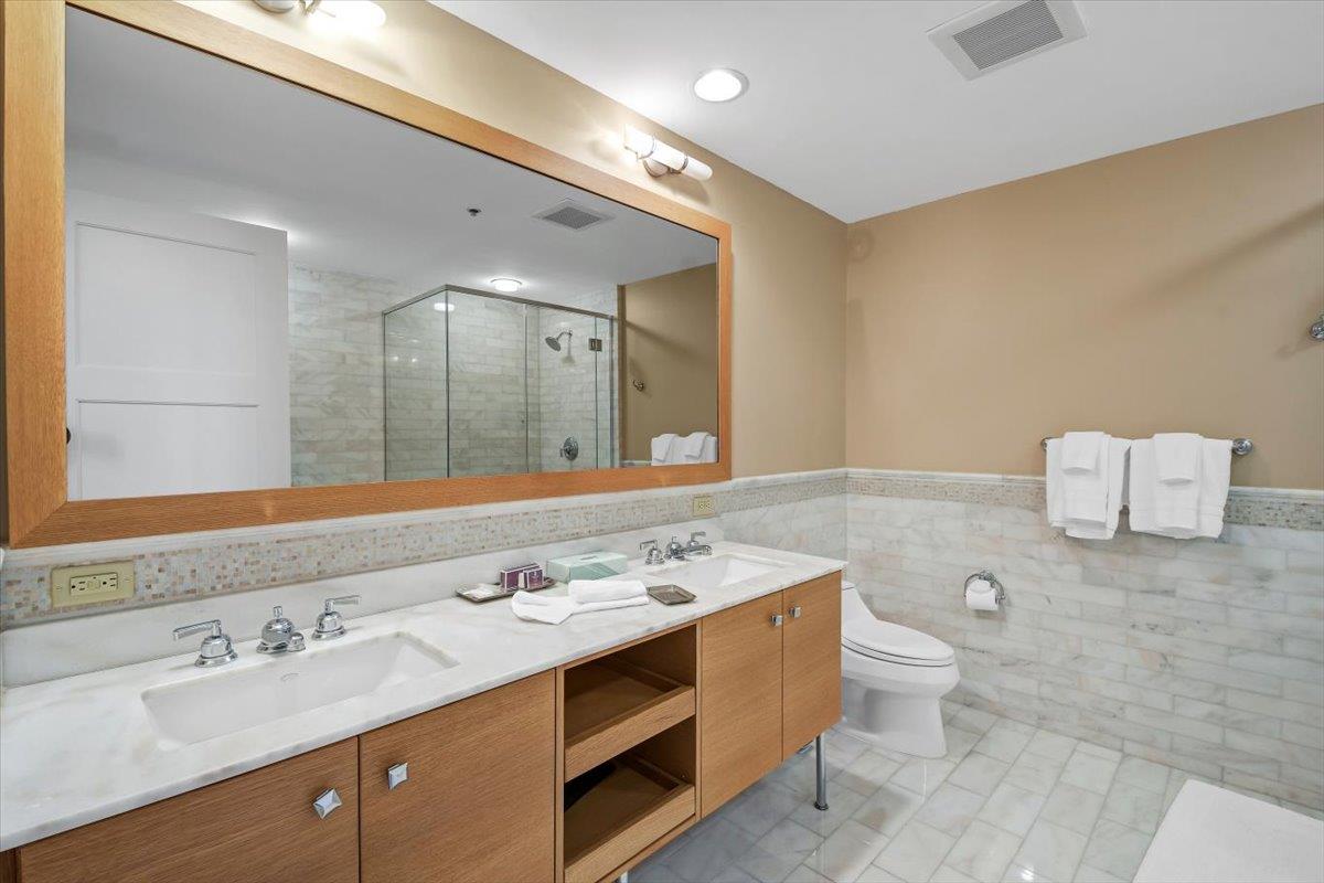 #9 photo, 1 Renaissance Square, White Plains , NY 10601