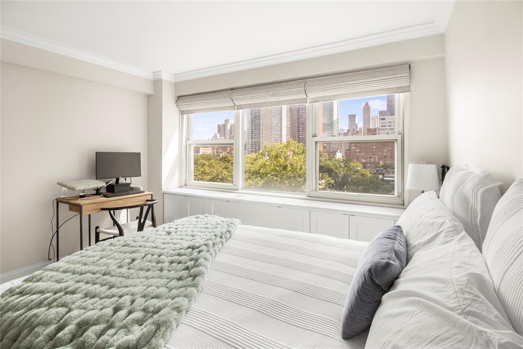 #6 photo, 210 E 63rd Street, New York (Manhattan) , NY 10065