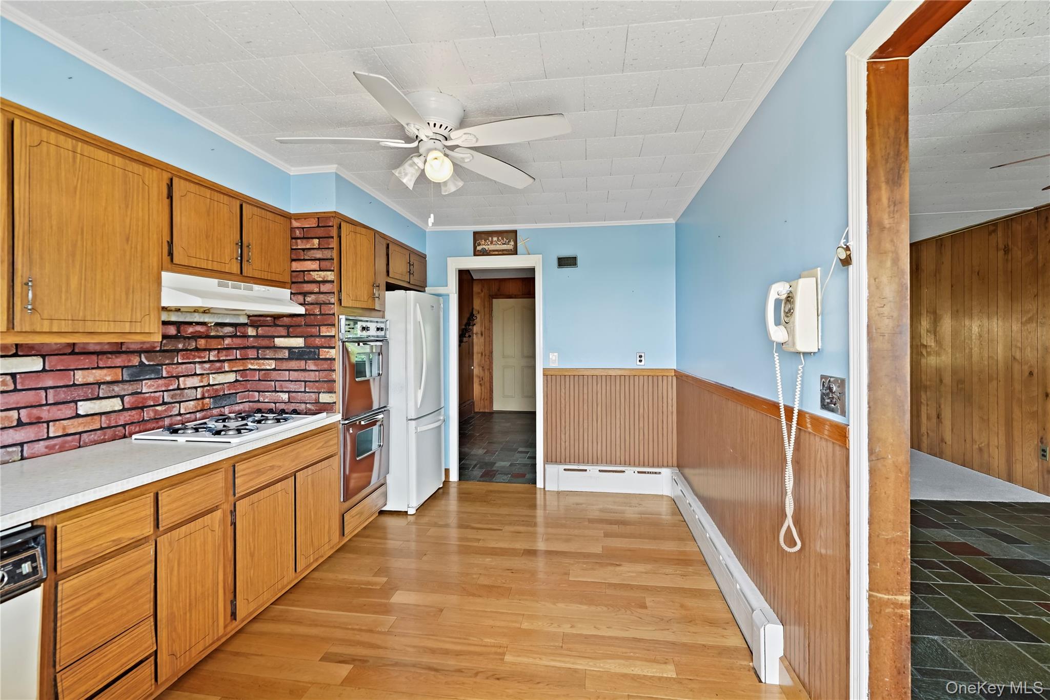 #3 photo, 54 Albemarle Place, Yonkers , NY 10701