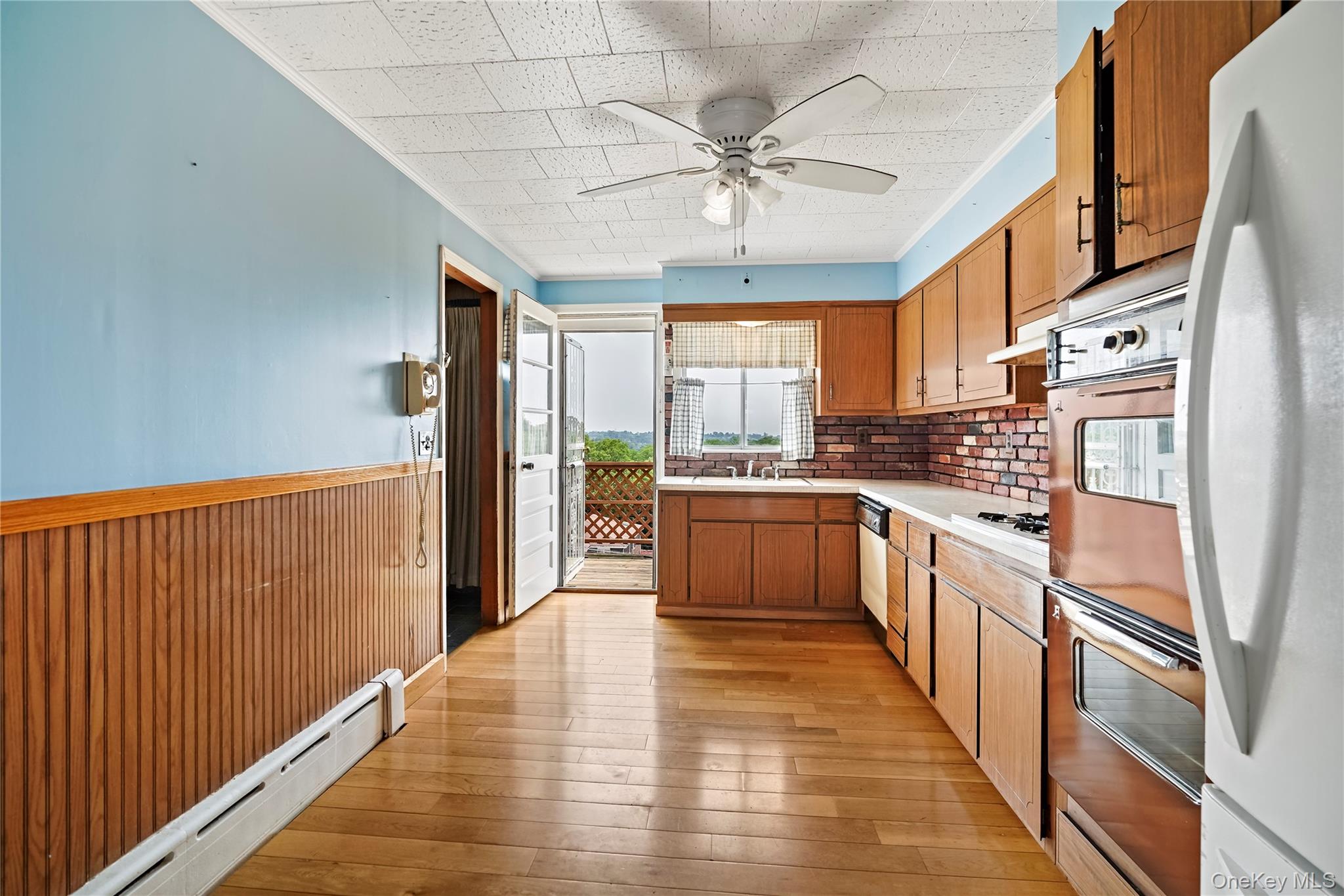 #4 photo, 54 Albemarle Place, Yonkers , NY 10701