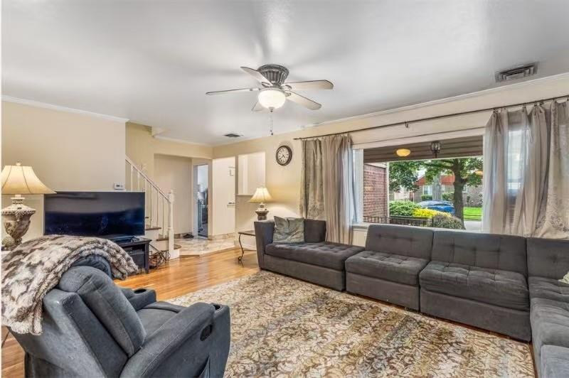 #7 photo, 49-75 175th Place, クイーンズ区 Fresh Meadows , NY 11365