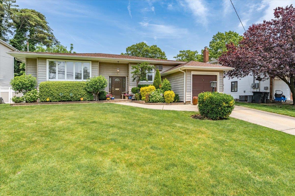 #1 photo, 528 Longacre Avenue, 長島 Woodmere , NY 11598