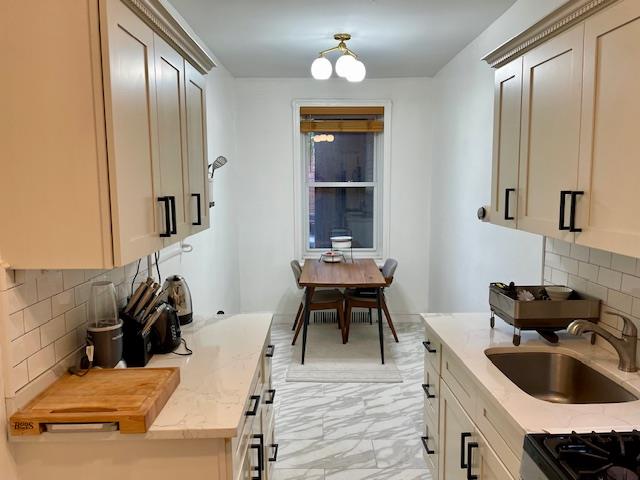 #9 photo, 72-17 34 Avenue, クイーンズ区 Jackson Heights , NY 11372