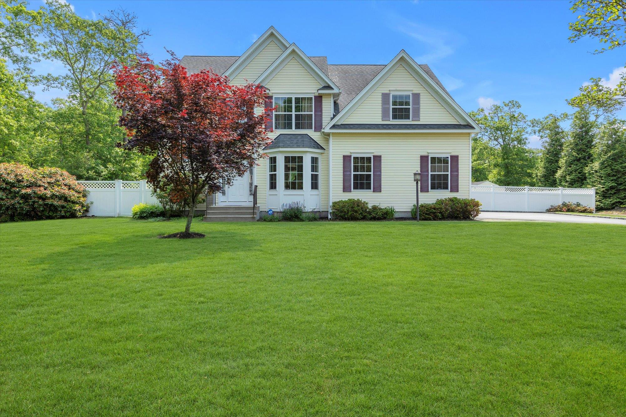 #1 photo, 3 Horstead Court, Yaphank , NY 11980