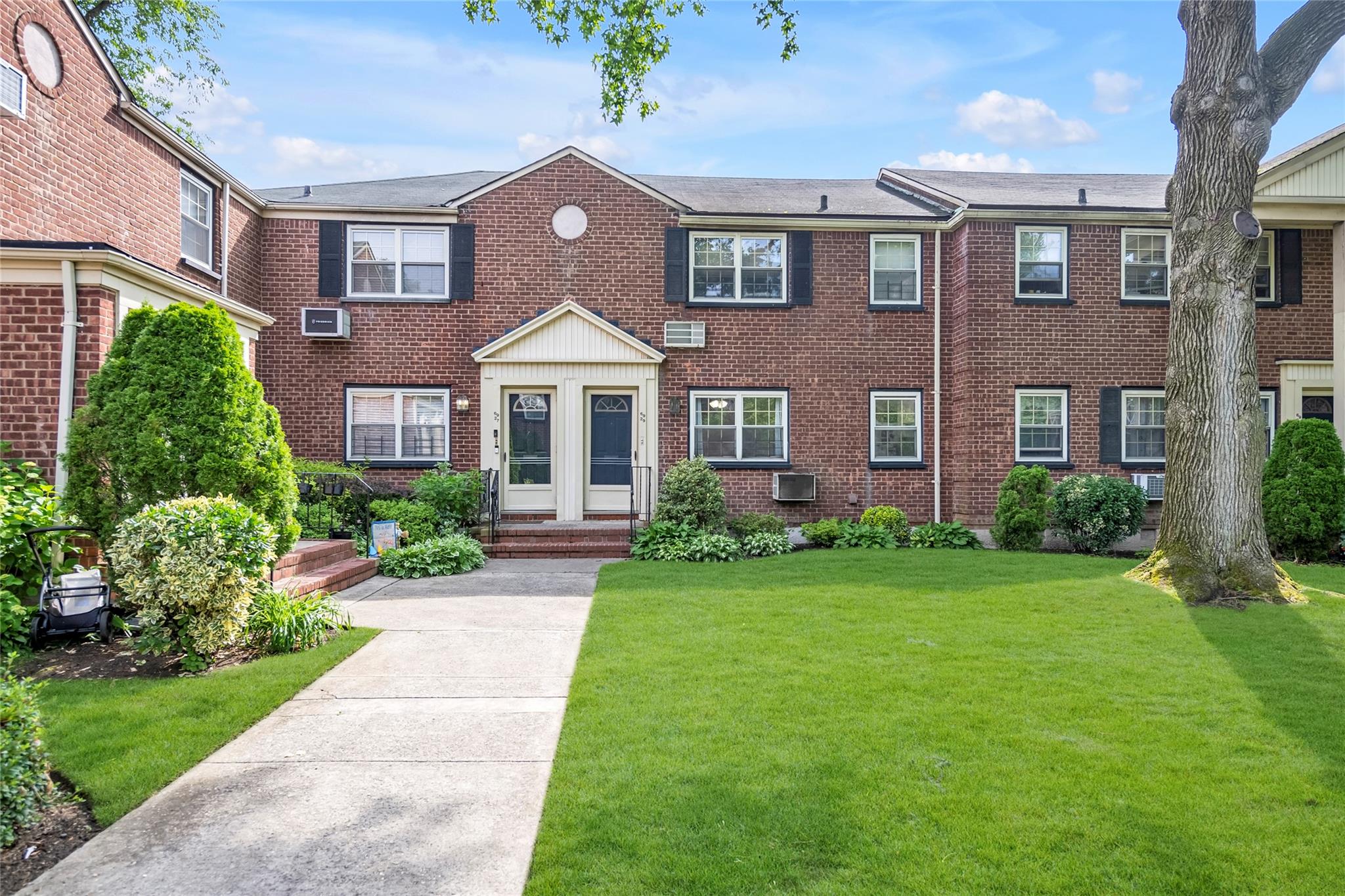 #1 photo, 69-29 210 Street, Bayside , NY 11364