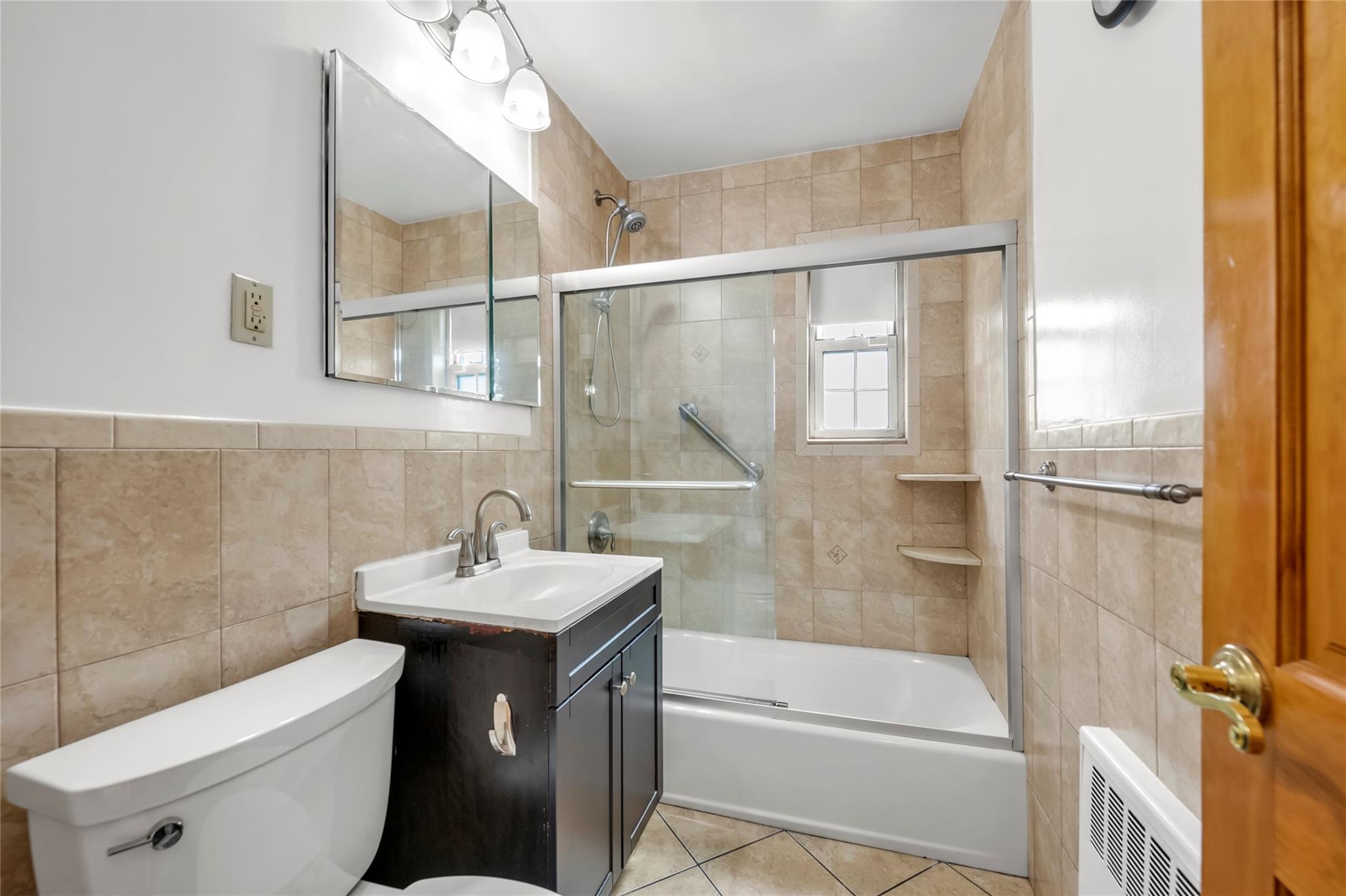 #10 photo, 69-29 210 Street, 皇后區 貝塞 Bayside , NY 11364