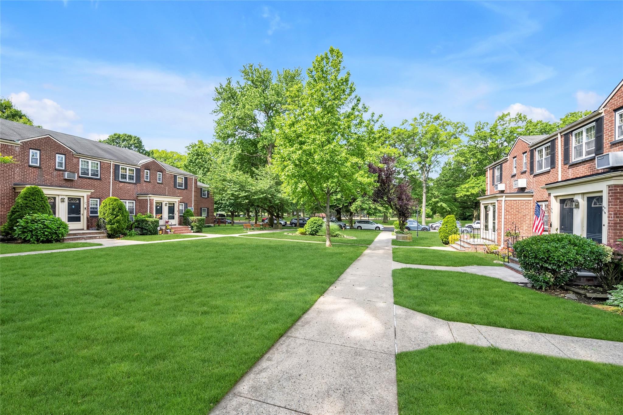 #11 photo, 69-29 210 Street, 皇后區 貝塞 Bayside , NY 11364