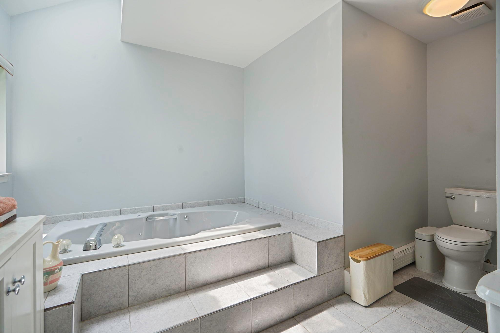 #17 photo, 318 Sheep Pasture Road, East Setauket , NY 11733