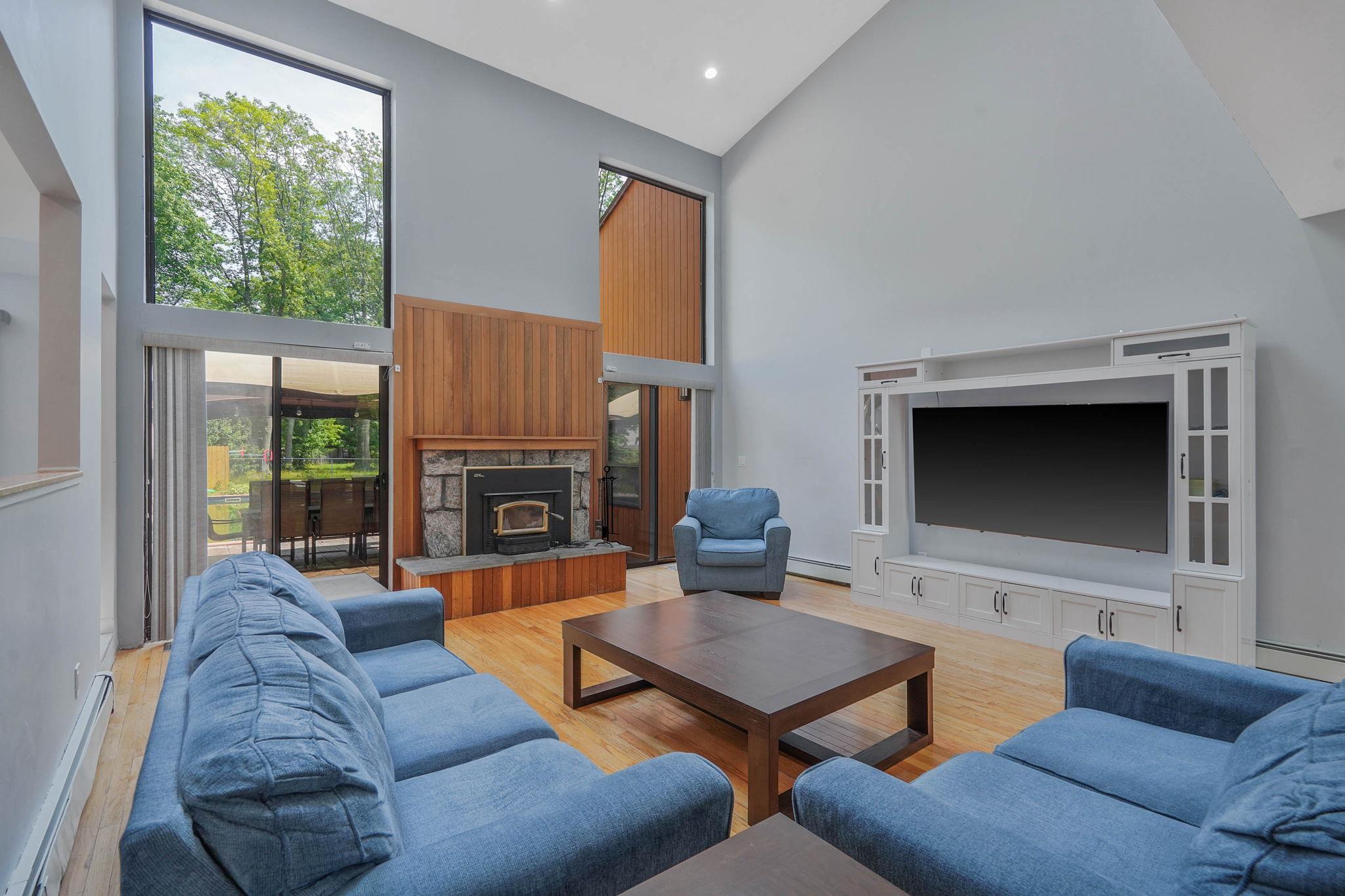 #8 photo, 318 Sheep Pasture Road, East Setauket , NY 11733