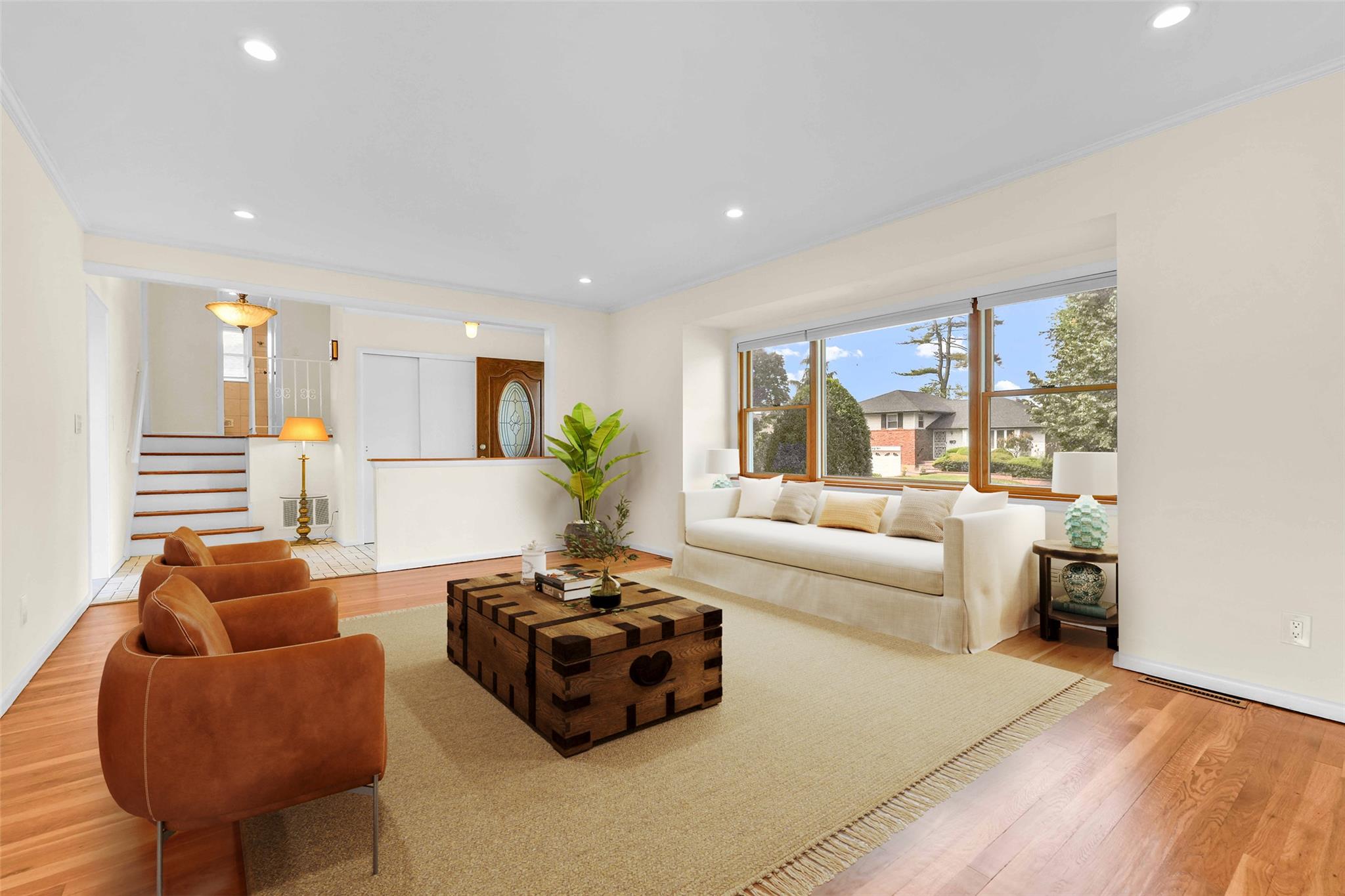 #9 photo, 906 Bromton Drive, Westbury , NY 11590