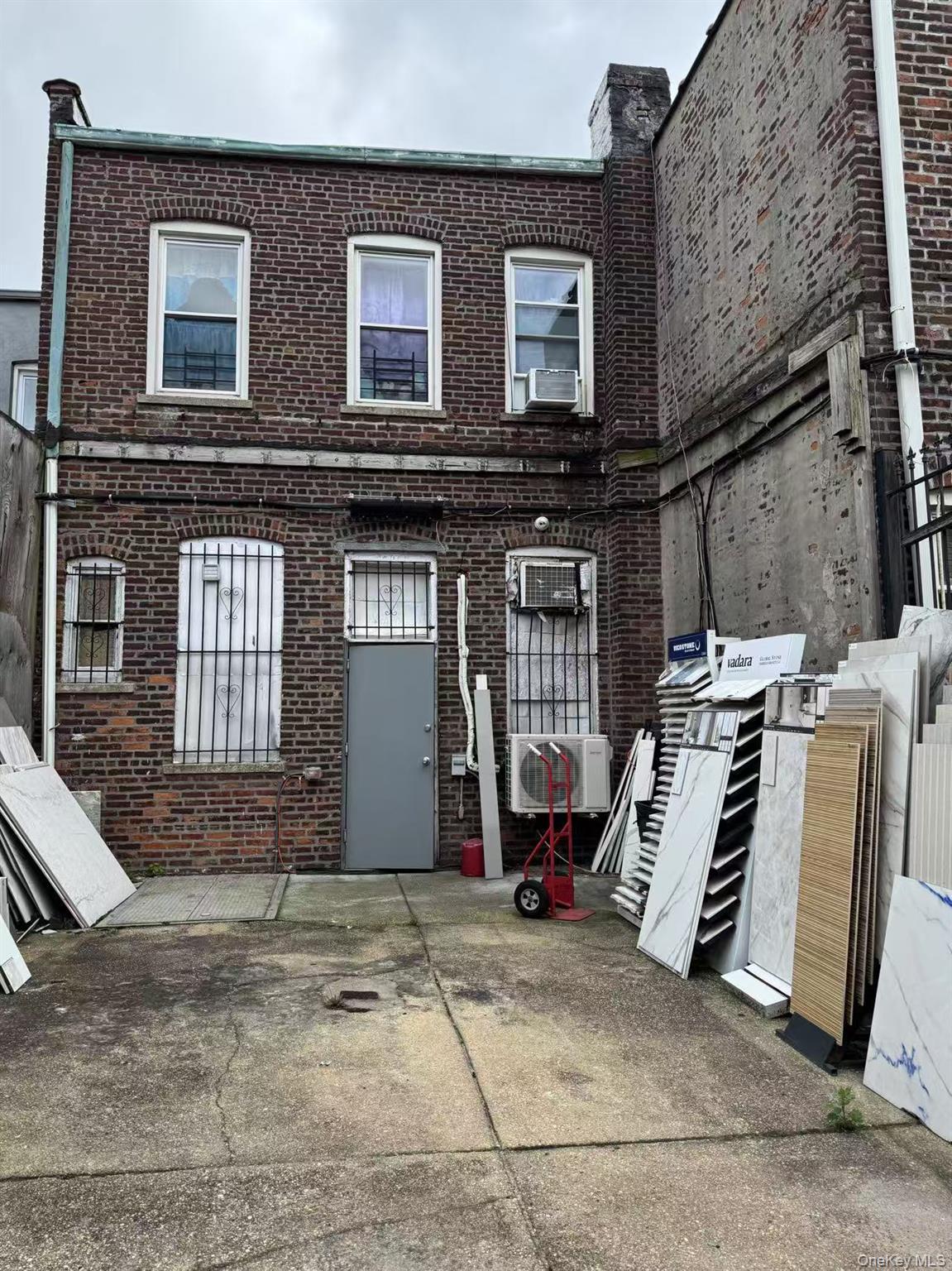 #4 photo, 112-05 Rockaway Boulevard, クイーンズ区 South Ozone Park , NY 11420