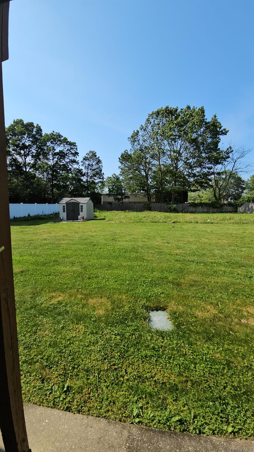 #19 photo, 943 Macarthur Street, サフォーク郡 Bohemia , NY 11716