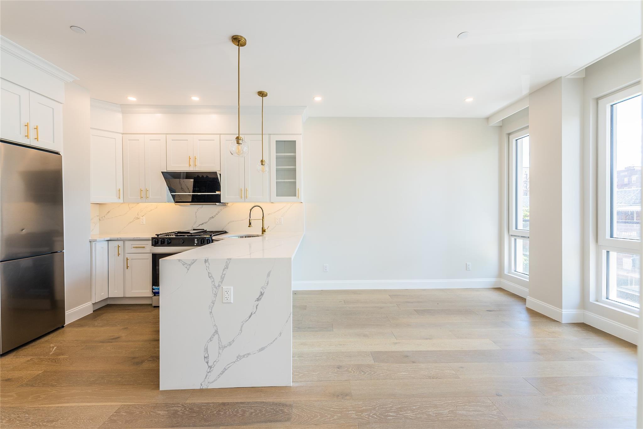 #8 photo, 4209 Hampton Street, クイーンズ区 Elmhurst , NY 11373