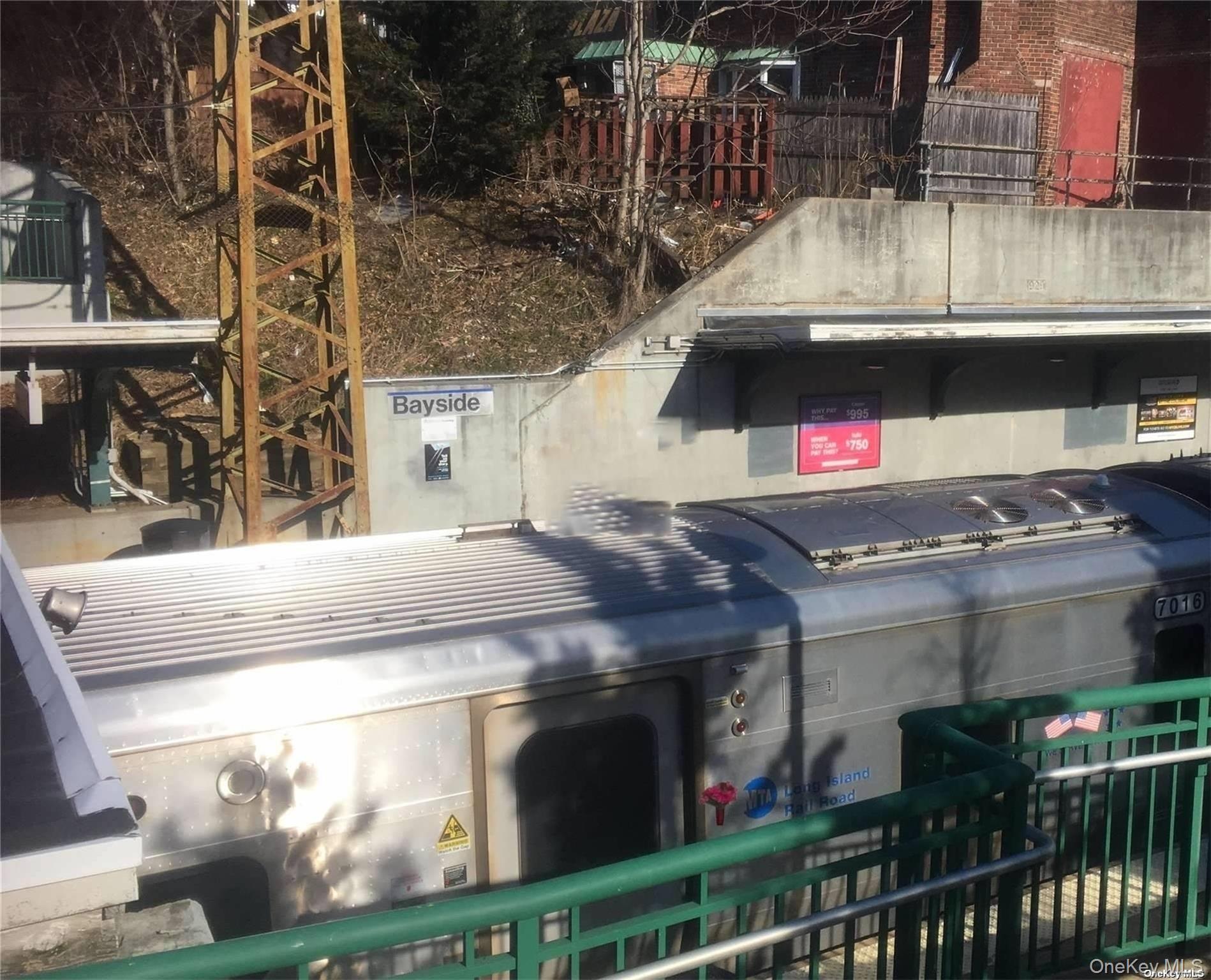 #13 photo, 18-40 211th Street Street, 뉴욕퀸즈 베이사이드 Bayside , NY 11360