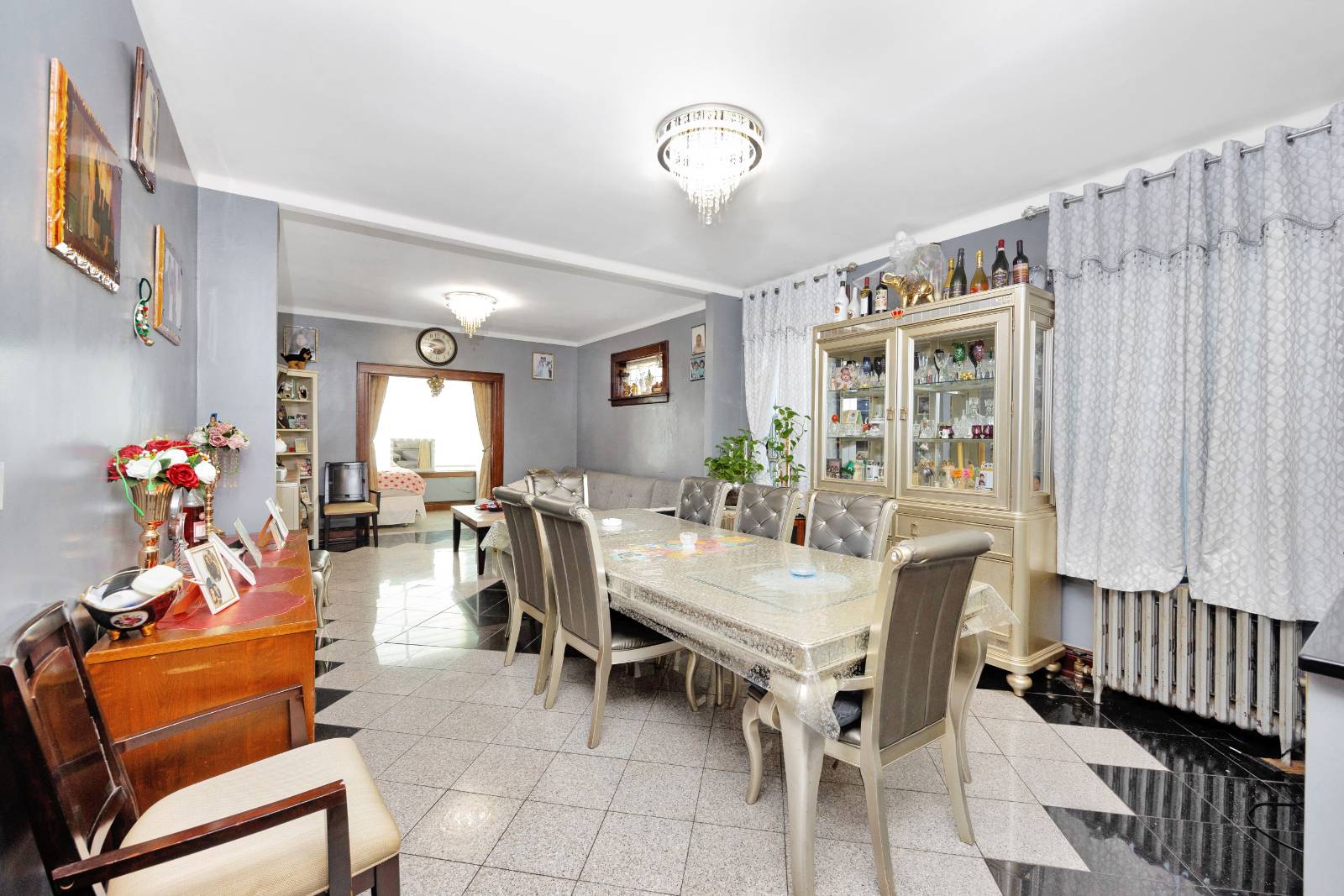 #7 photo, 6018 Bleecker St, クイーンズ区 Ridgewood , NY 11385