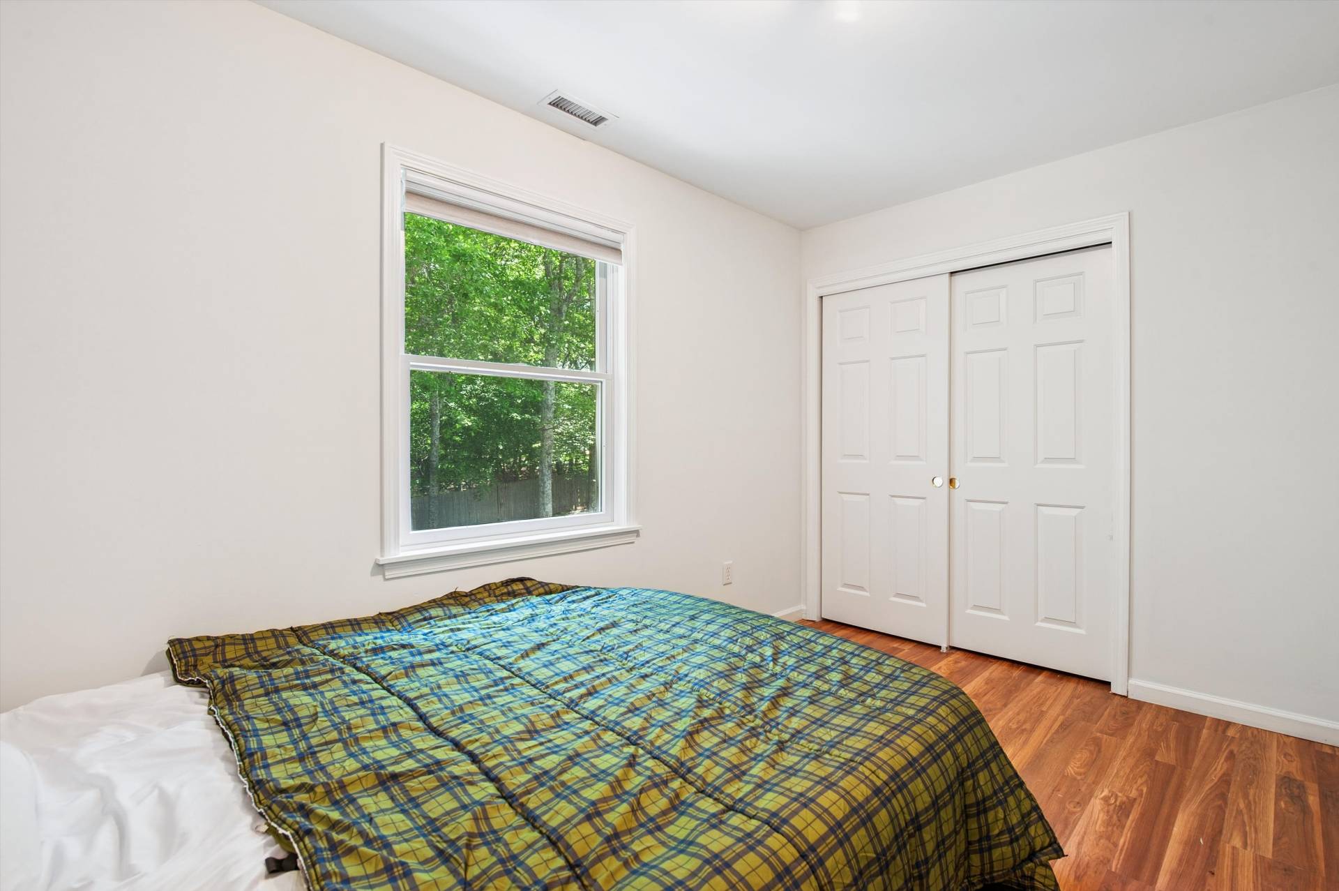 #11 photo, 484 North Magee Street, サフォーク郡 Southampton , NY 11968