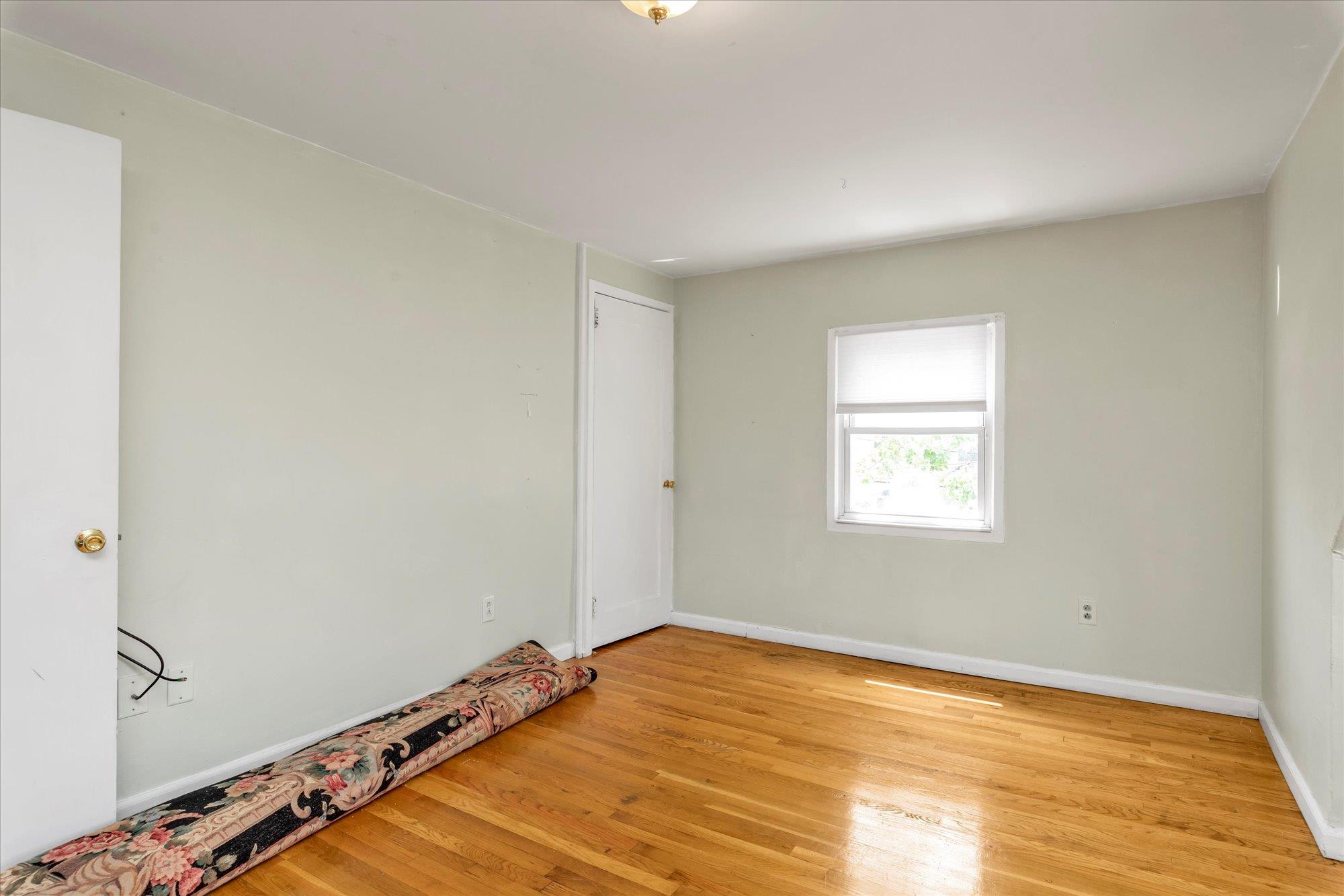 #15 photo, 8 Trumpet Lane, Levittown , NY 11756