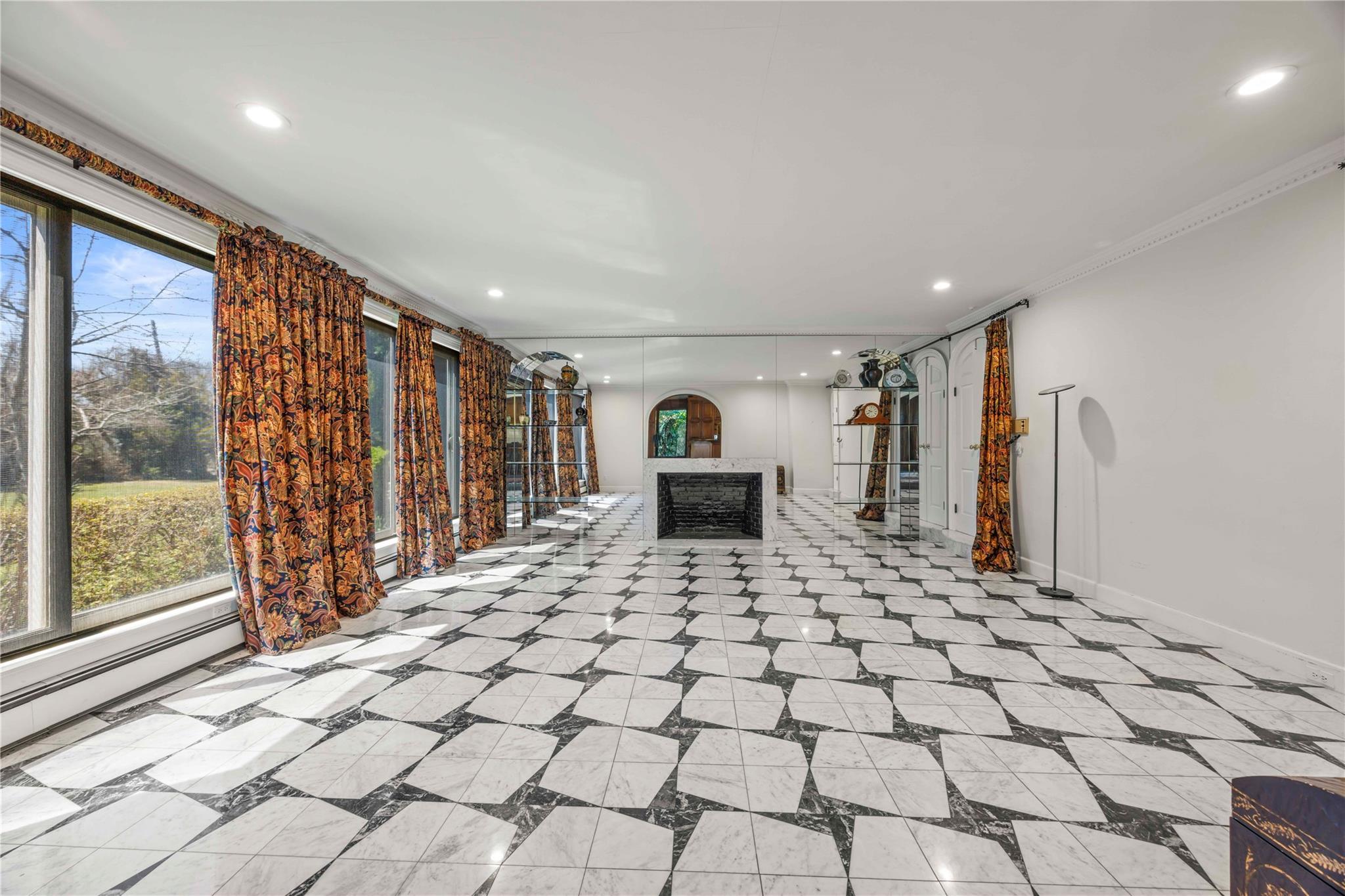 #20 photo, 233 Narragansett Avenue, ナッソー郡 Lawrence , NY 11559