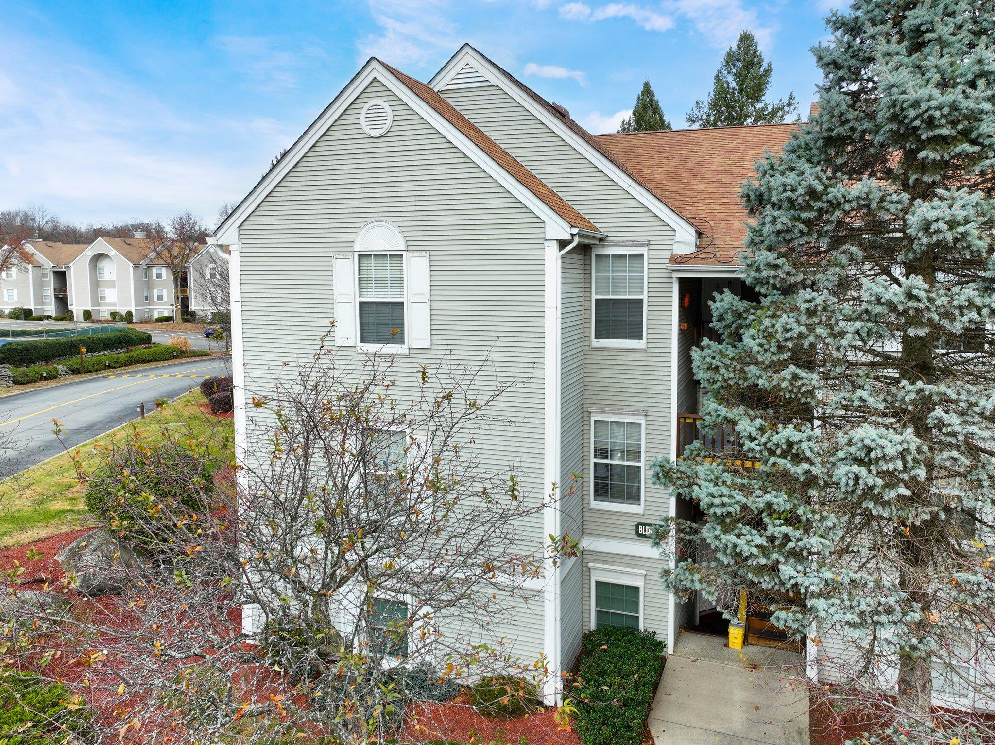 #1 photo, 1025 Washington Green, New Windsor , NY 12553