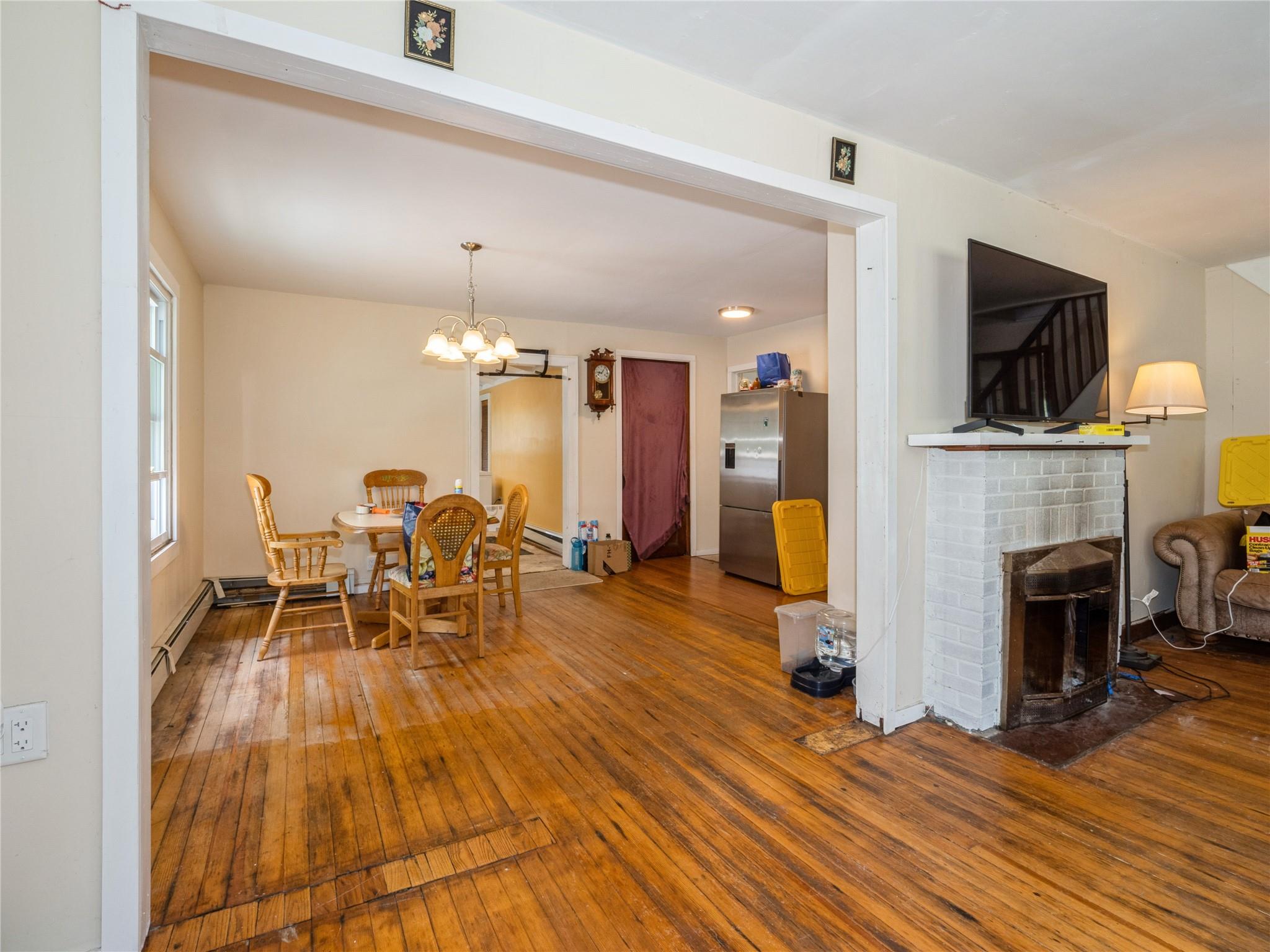 #11 photo, 413 Vassar Road, 紐約州 Poughkeepsie , NY 12603