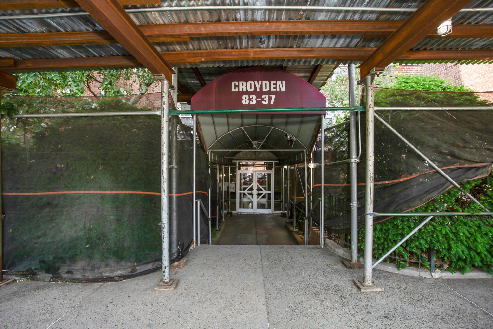 #14 photo, 83-37 Saint James Avenue, クイーンズ区 Elmhurst , NY 11373