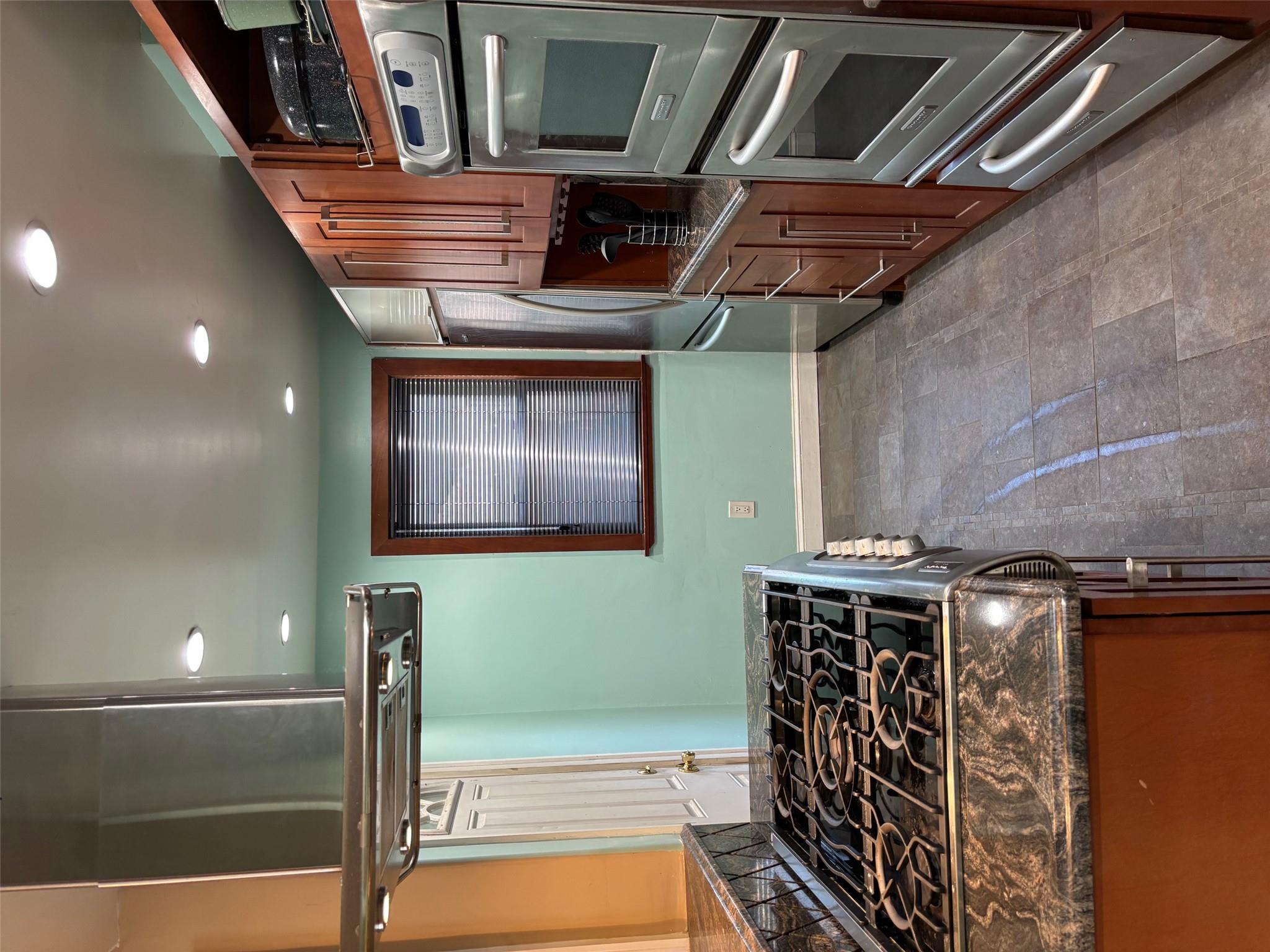 #12 photo, 168-14 115 Avenue, クイーンズ区 Jamaica , NY 11434