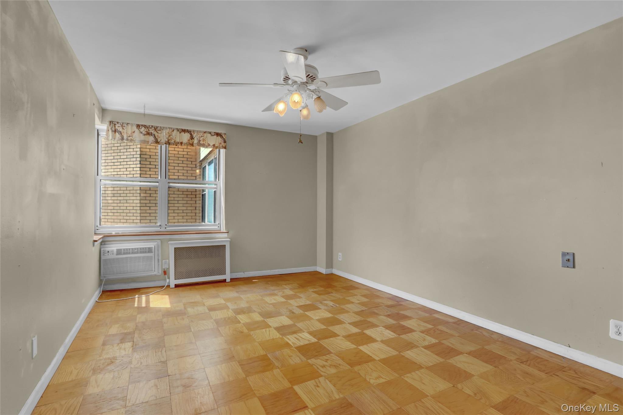 #10 photo, 700 Shore Road, Long Beach , NY 11561