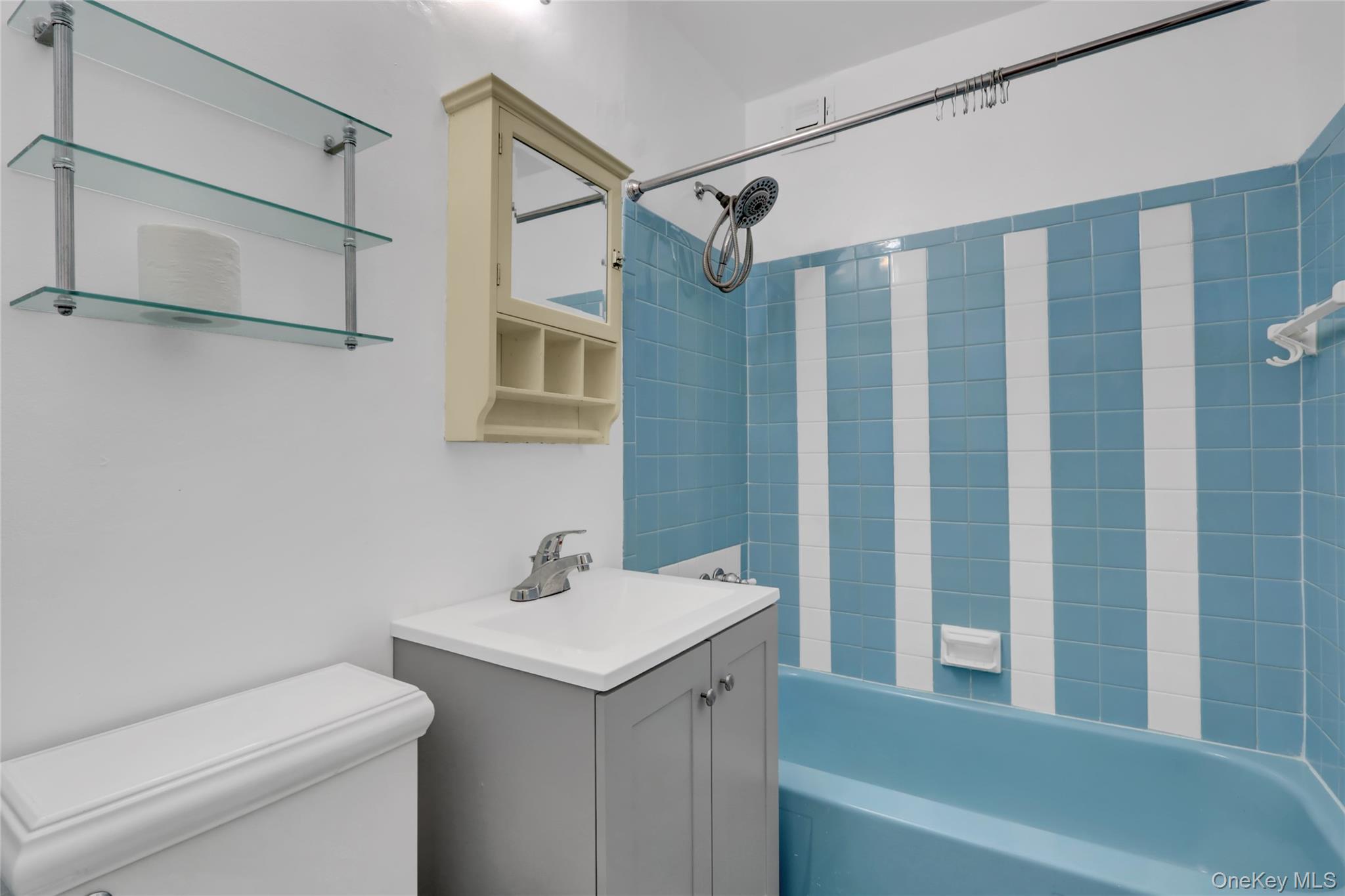 #14 photo, 700 Shore Road, Long Beach , NY 11561