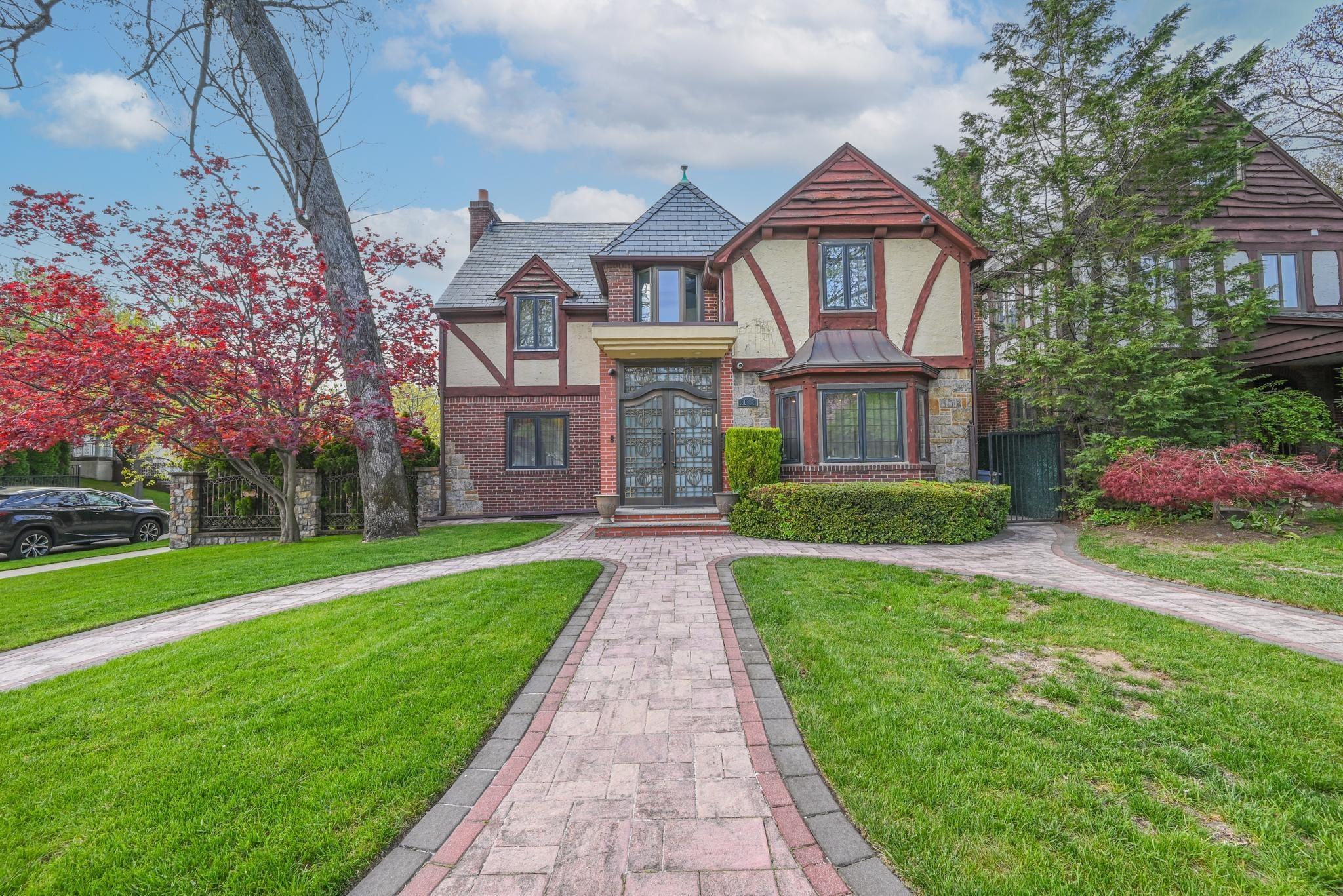 #1 photo, 186-03 Chevy Chase Street, Jamaica Estates , NY 11432