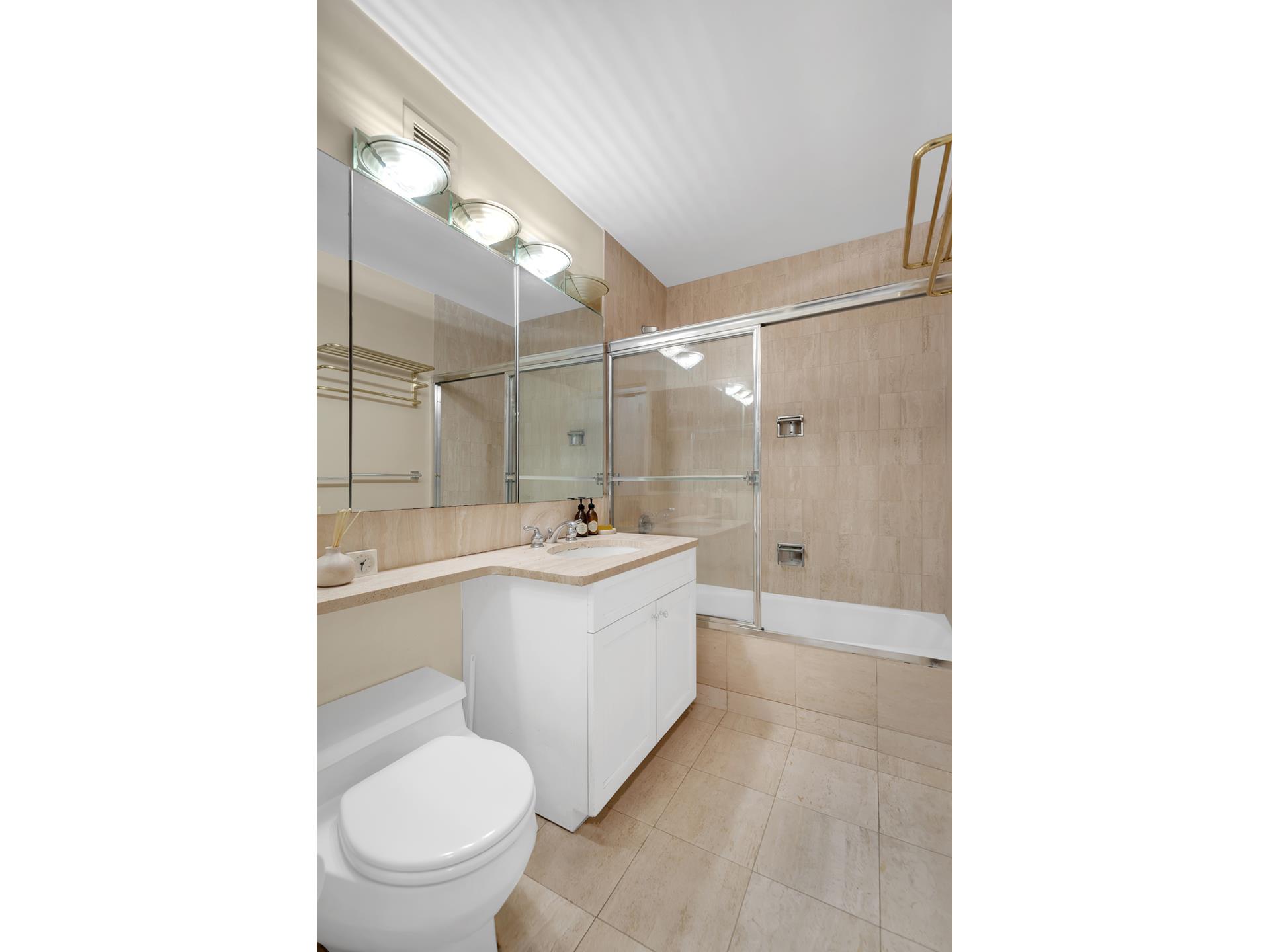 #7 photo, 50 E 89TH Street, マンハッタン Carnegie Hill , NY 10128