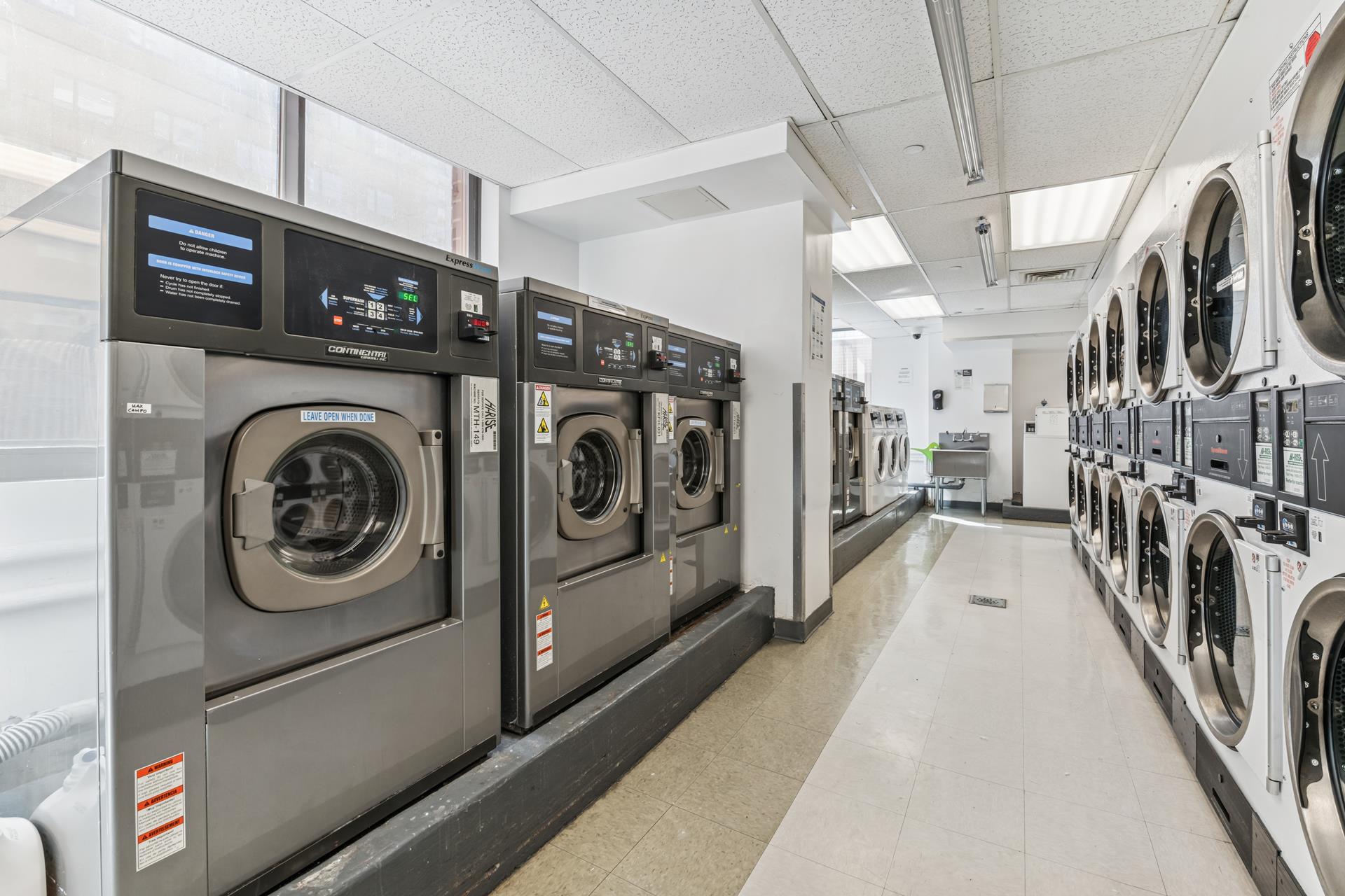 #20 photo, 4-74 48TH Avenue, クイーンズ区 Hunters Point , NY 11109