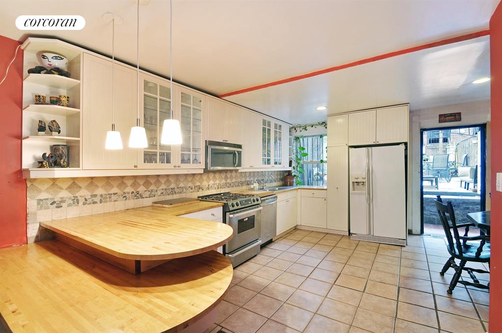 #1 photo, 476 GREENE Avenue, Brooklyn , NY 11216