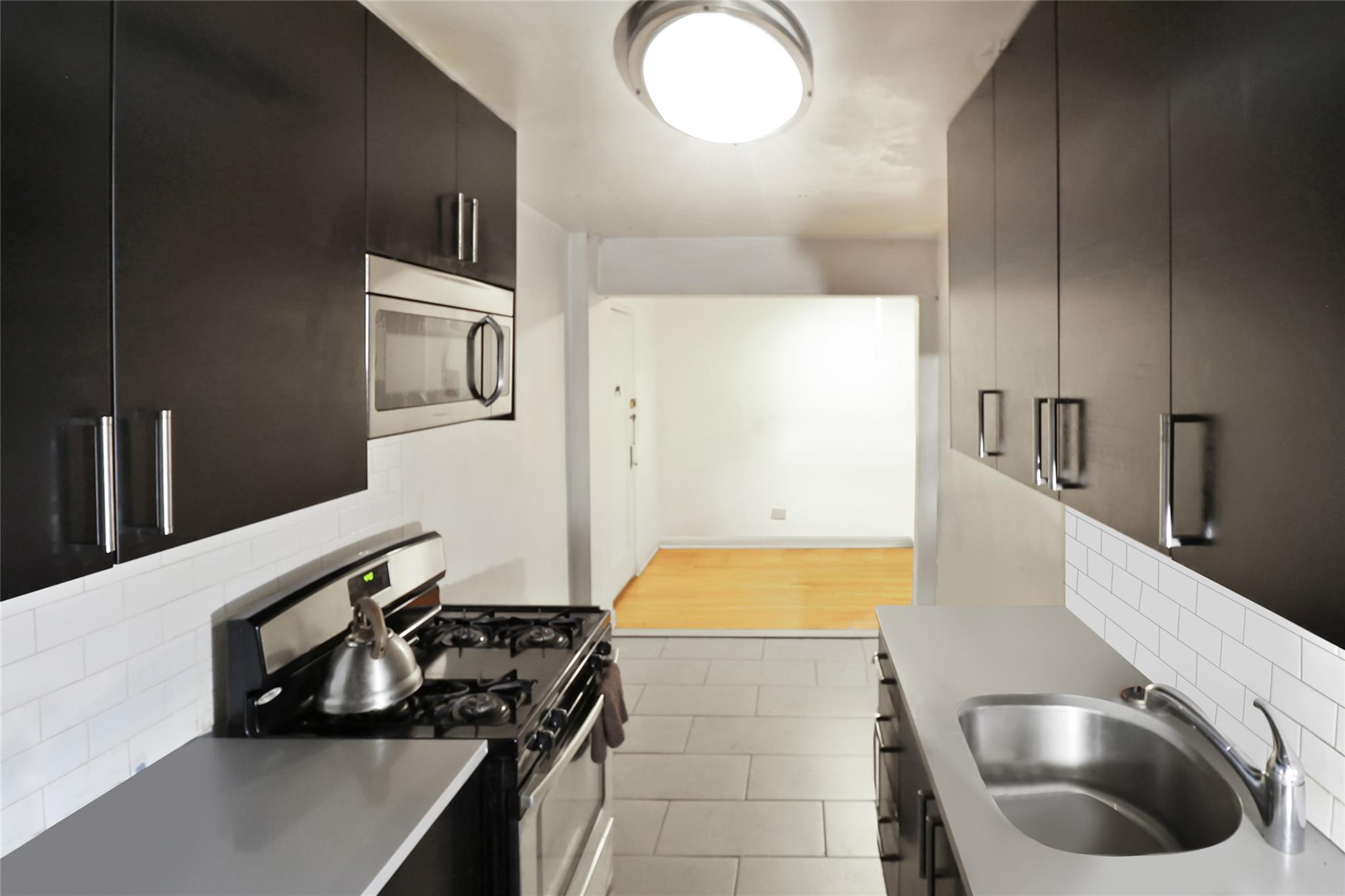 #10 photo, 2105 Wallace Avenue, ブロンクス区 Bronx , NY 10462