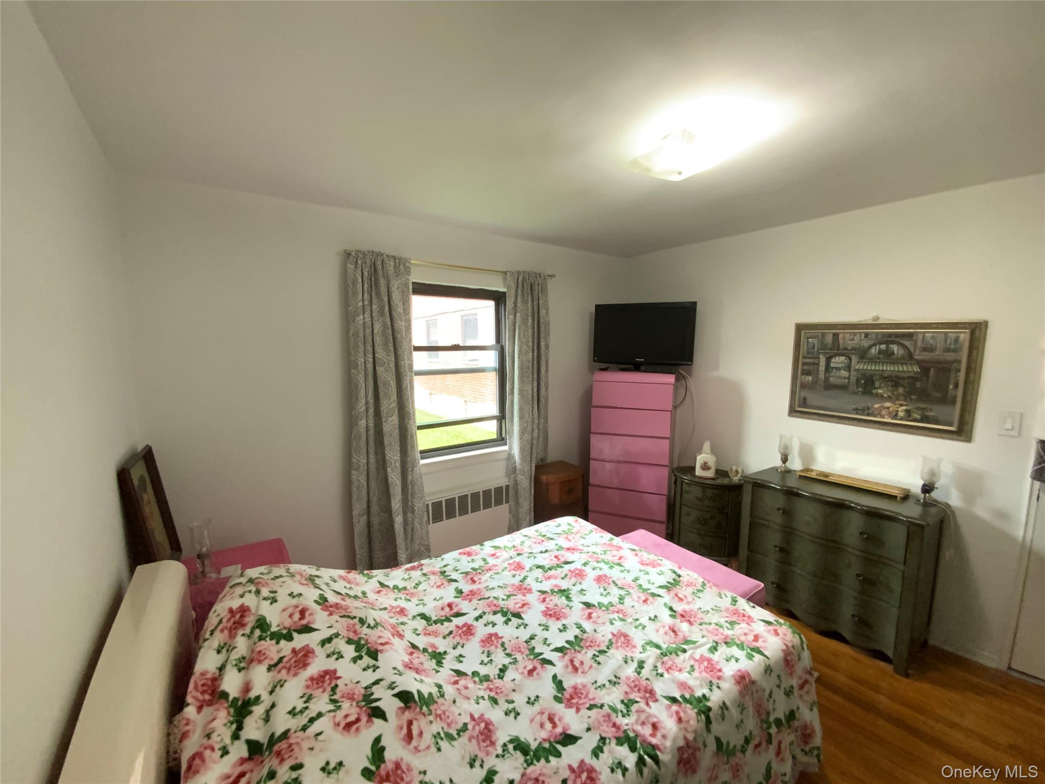 #14 photo, 73-19 217th Street, クイーンズ区 Oakland Gardens , NY 11364